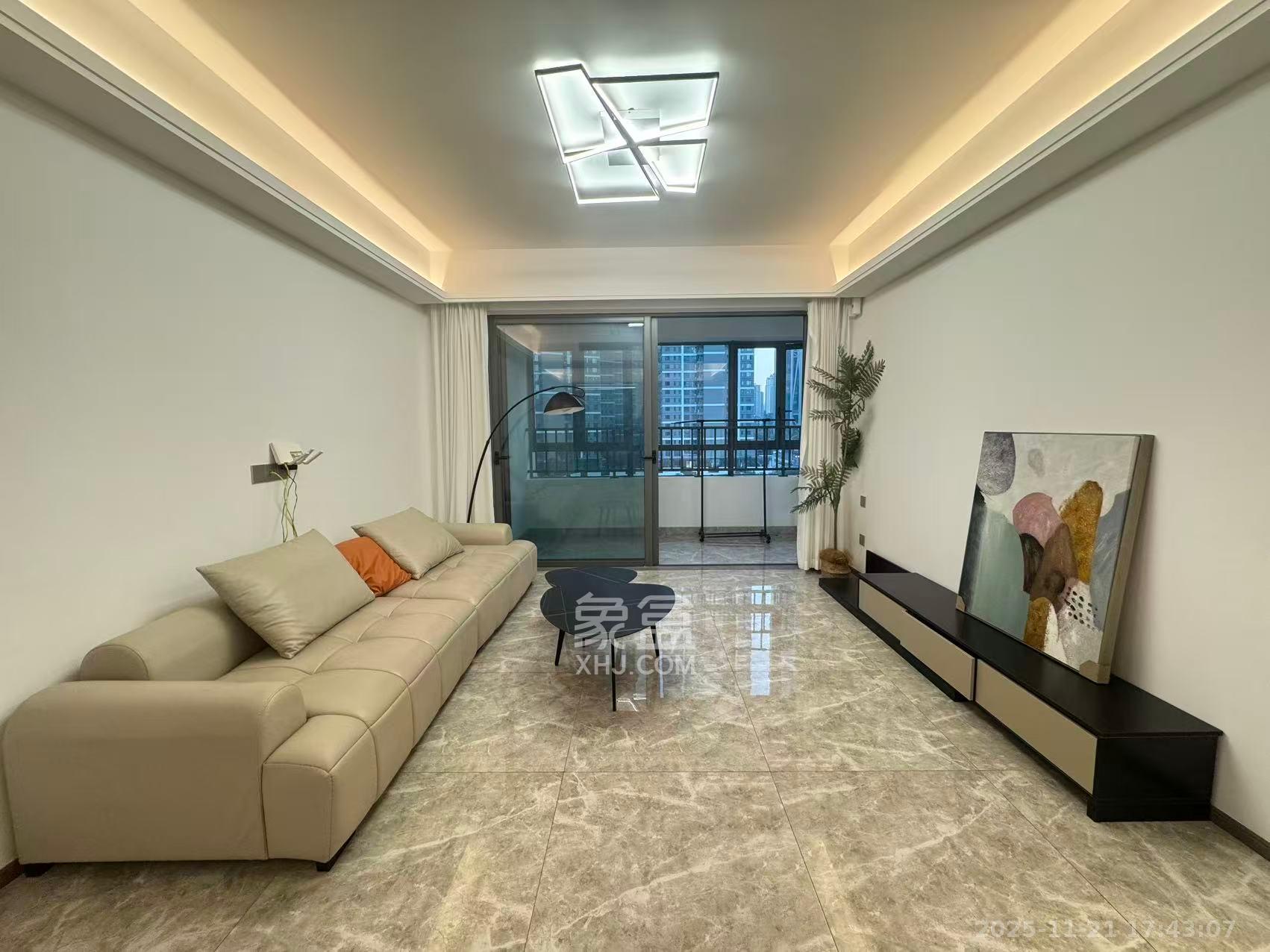 复地滨江金融中心  4室2厅2卫    4700.0元/月室内图