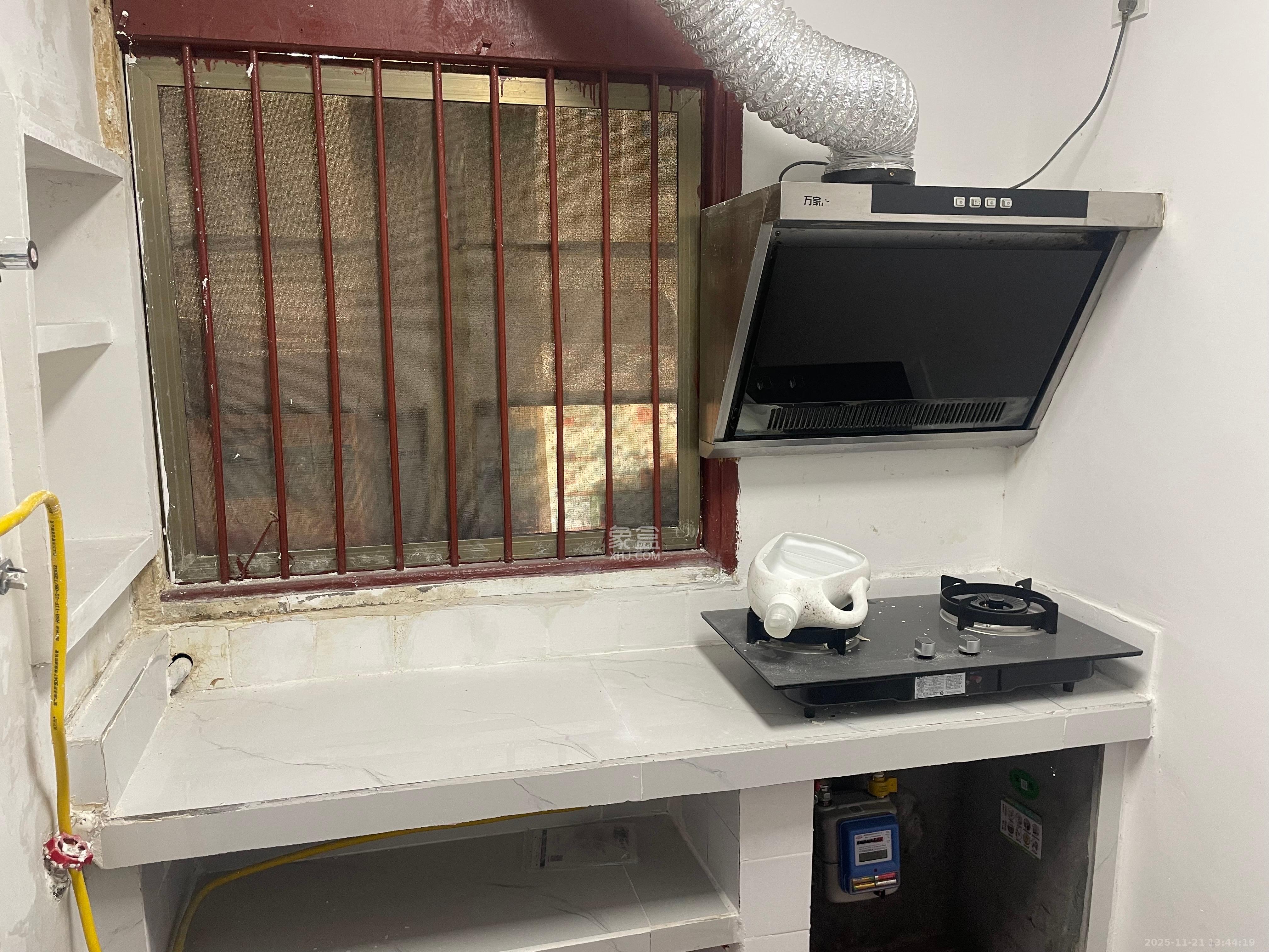 五一东村 1室1厅1卫 1200.0元/月 五一东村 1室1厅1卫 1200.0元/月室内图