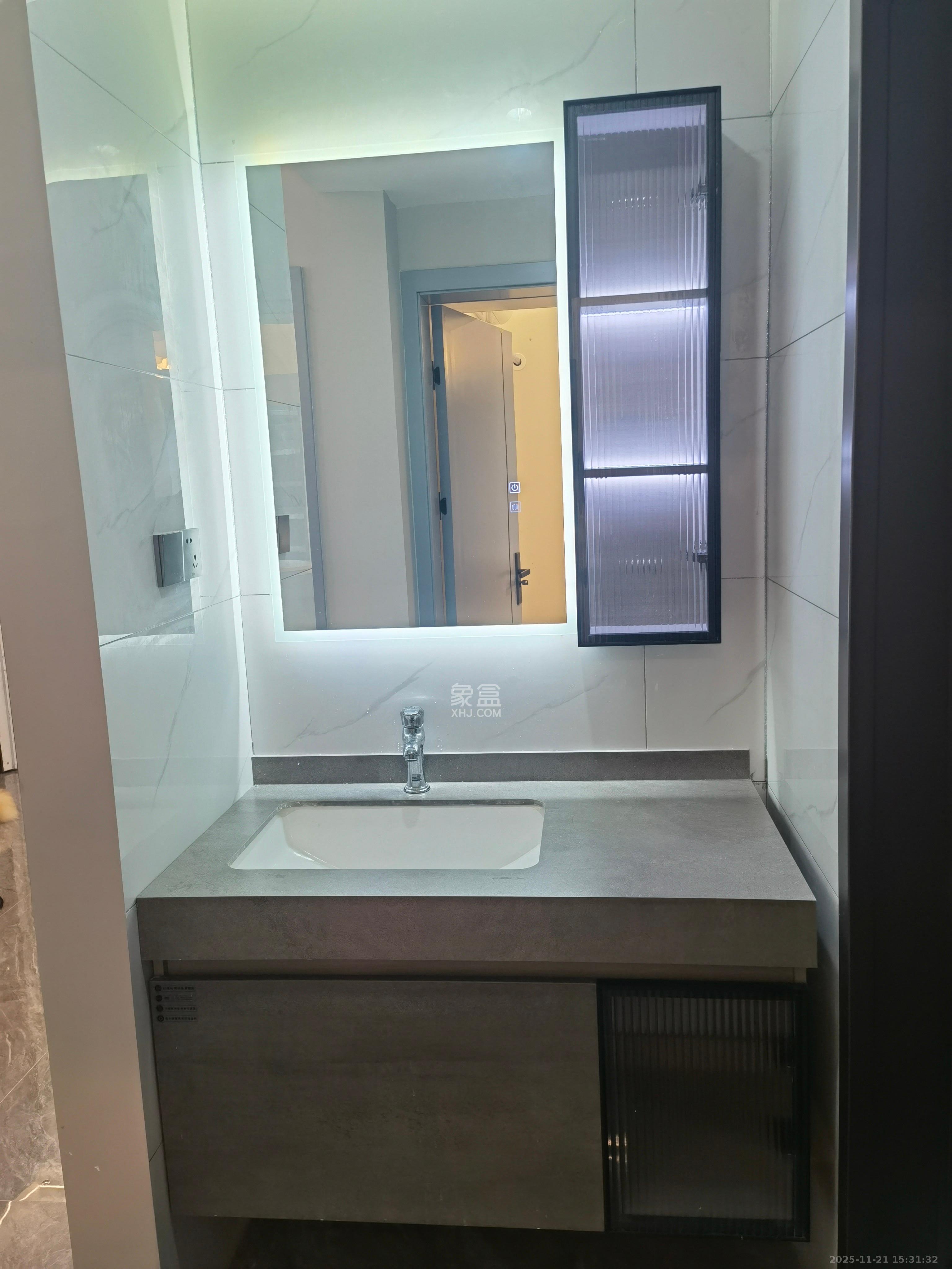 世茂铂翠湾四期(世茂悦享) 1室0厅0卫 3500.0元/月 世茂铂翠湾四期(世茂悦享) 1室0厅0卫 3500.0元/月室内图