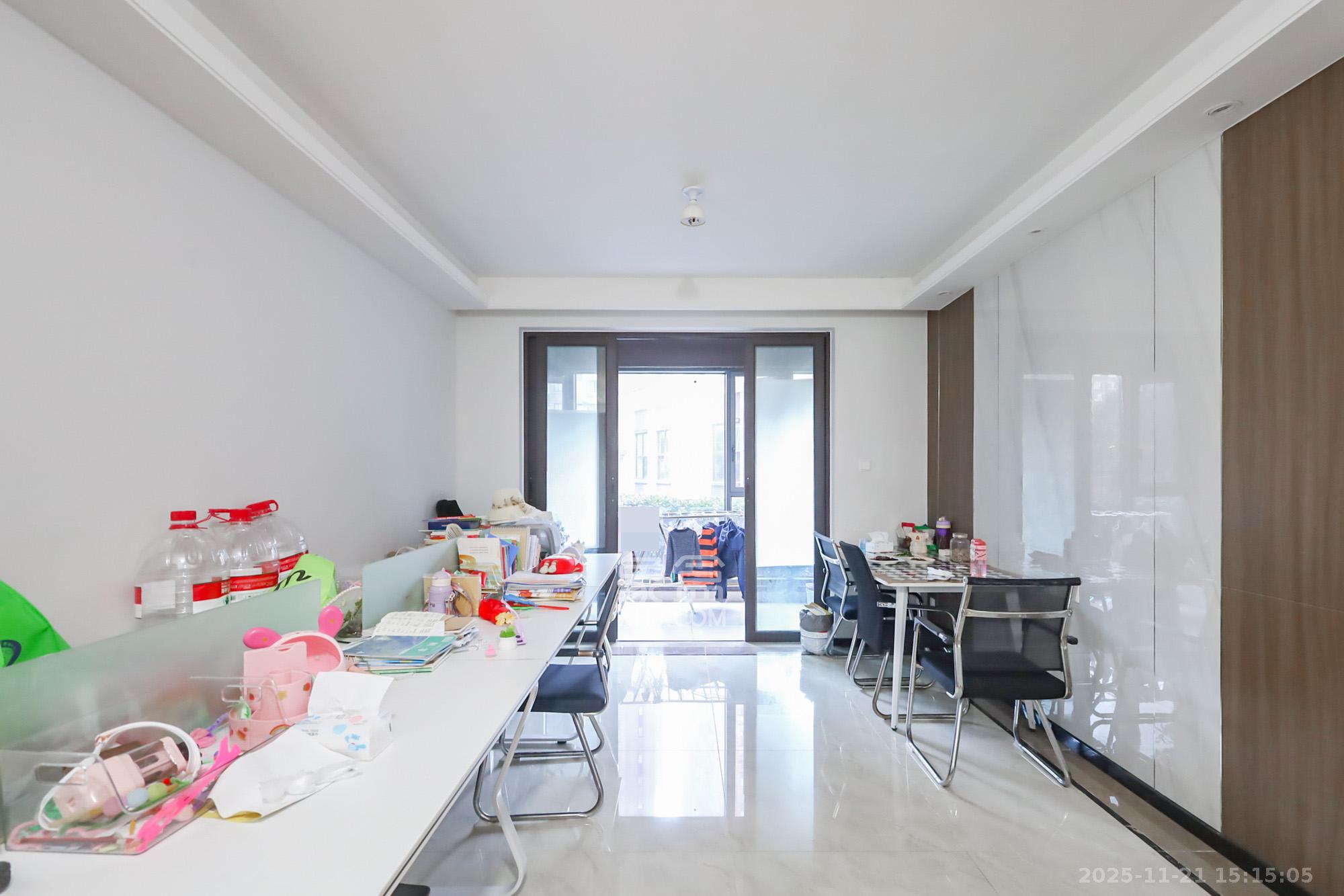 保利海德公园  3室1厅1卫    140.0万