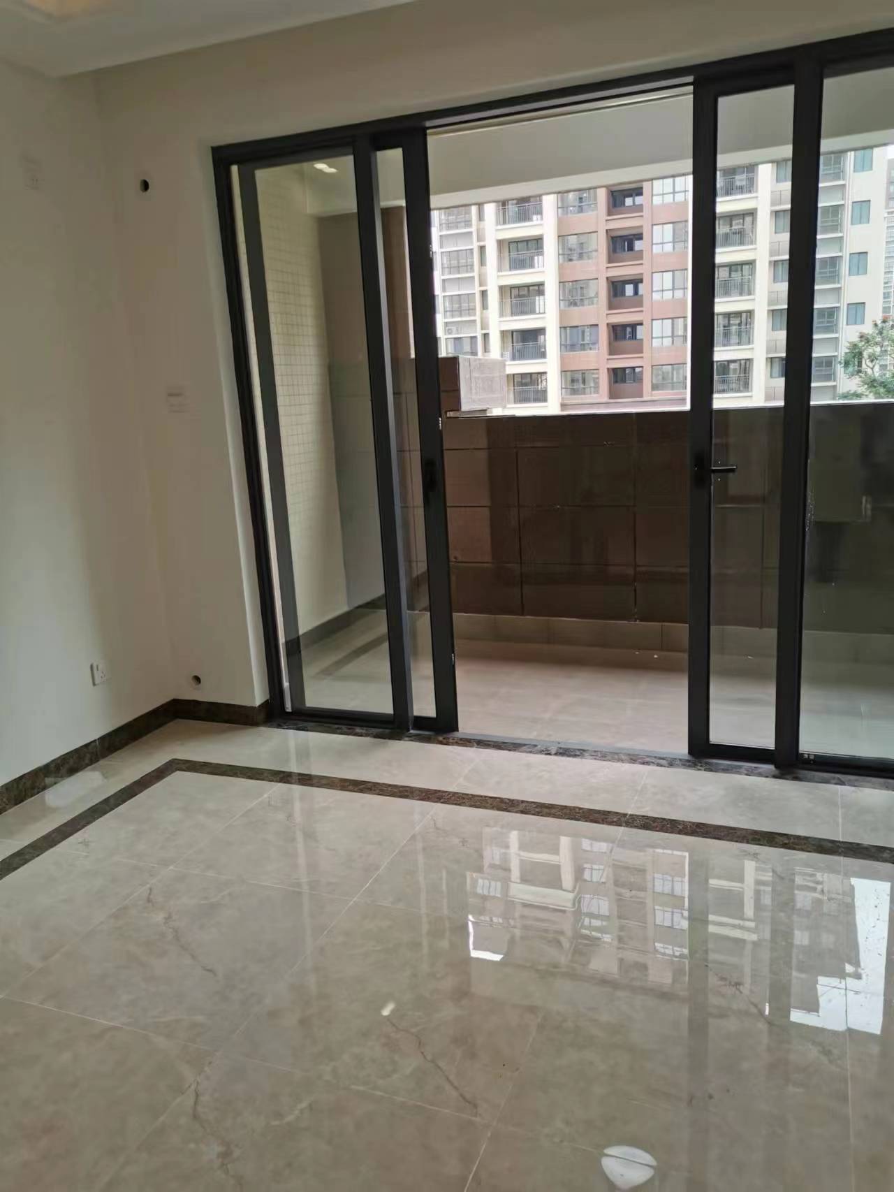 南海幸福汇 2室2厅1卫 1800.0元/月 南海幸福汇 2室2厅1卫 1800.0元/月室内图