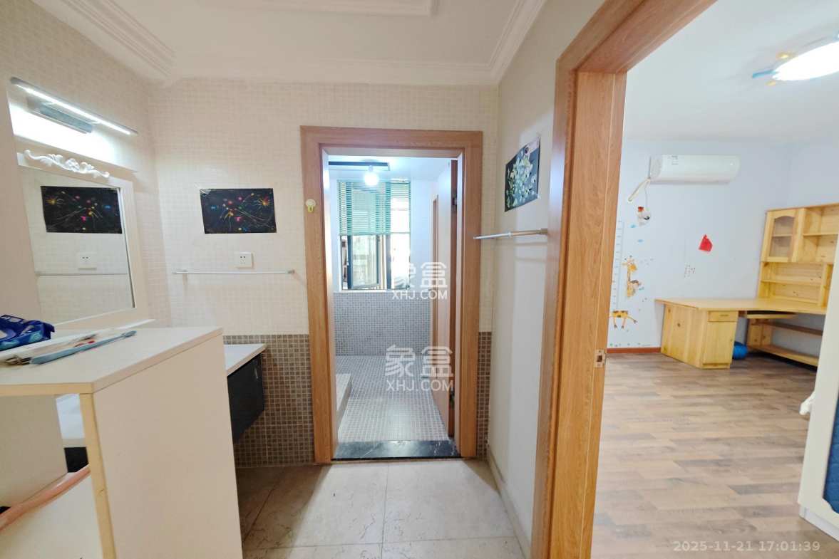 锦绣世纪 3室2厅2卫 129.8万 锦绣世纪 3室2厅2卫 129.8万其他