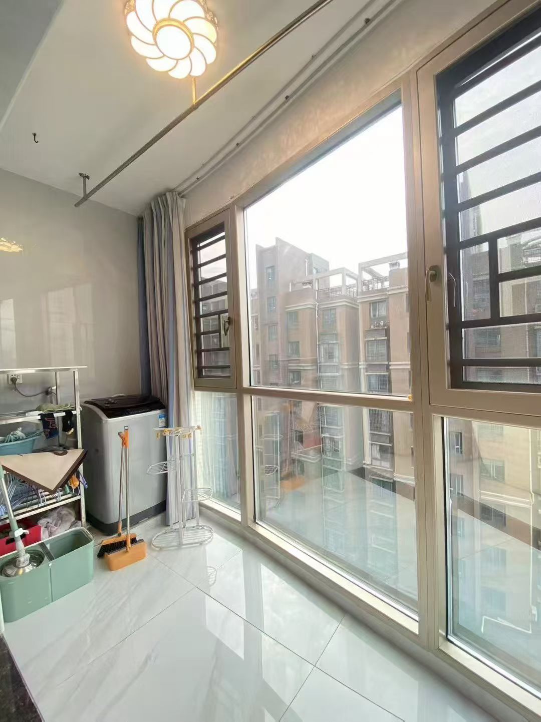 尚书房  1室0厅0卫    2500.0元/月室内图