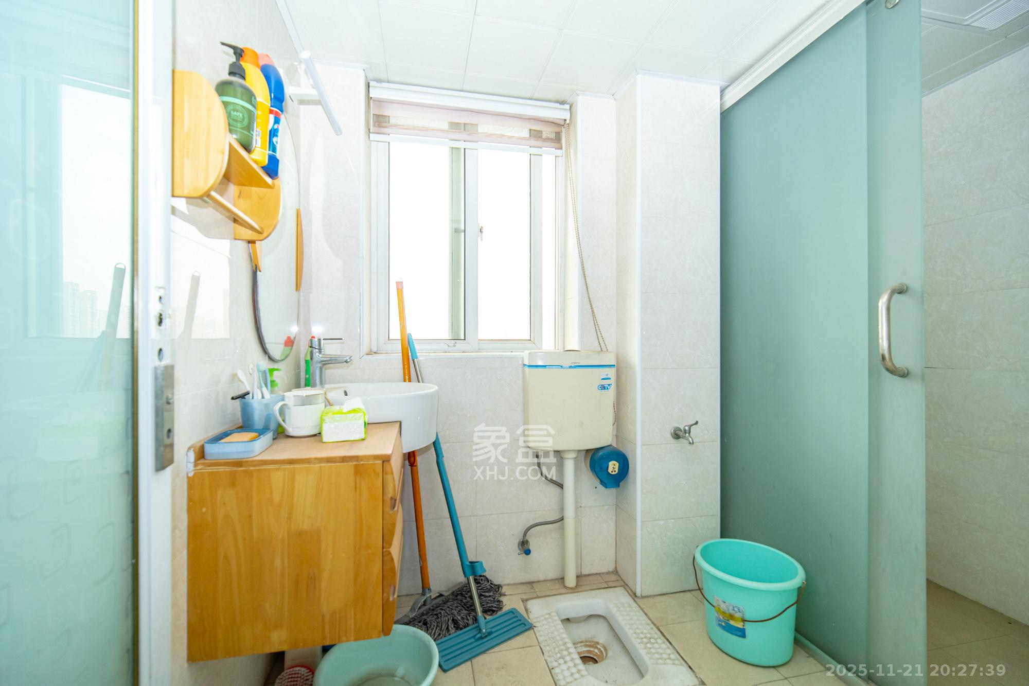 时代星城 3室2厅2卫 61.0万 时代星城 3室2厅2卫 61.0万卫生间