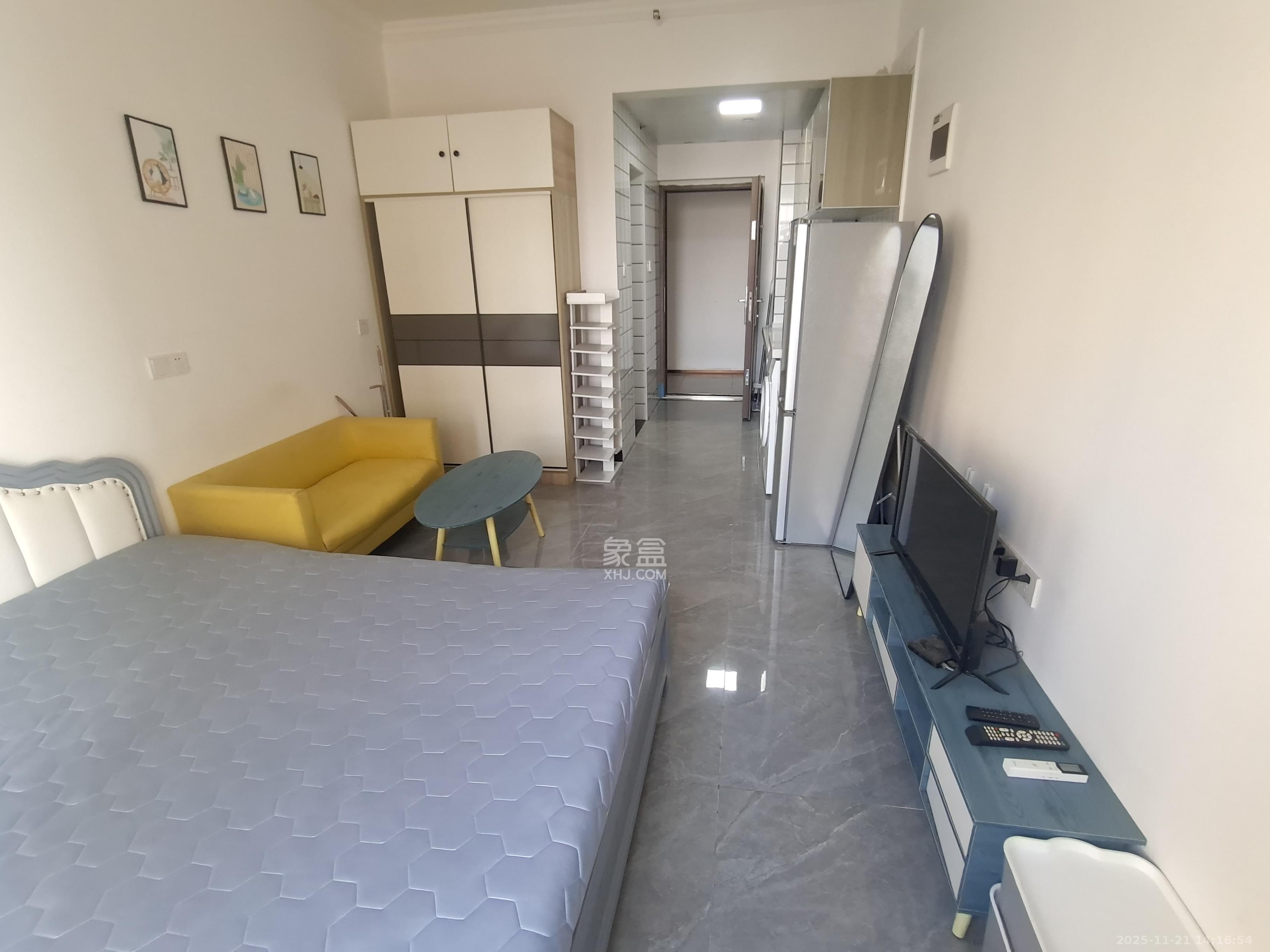 保利香槟国际 1室1厅1卫 1200.0元/月 保利香槟国际 1室1厅1卫 1200.0元/月室内图