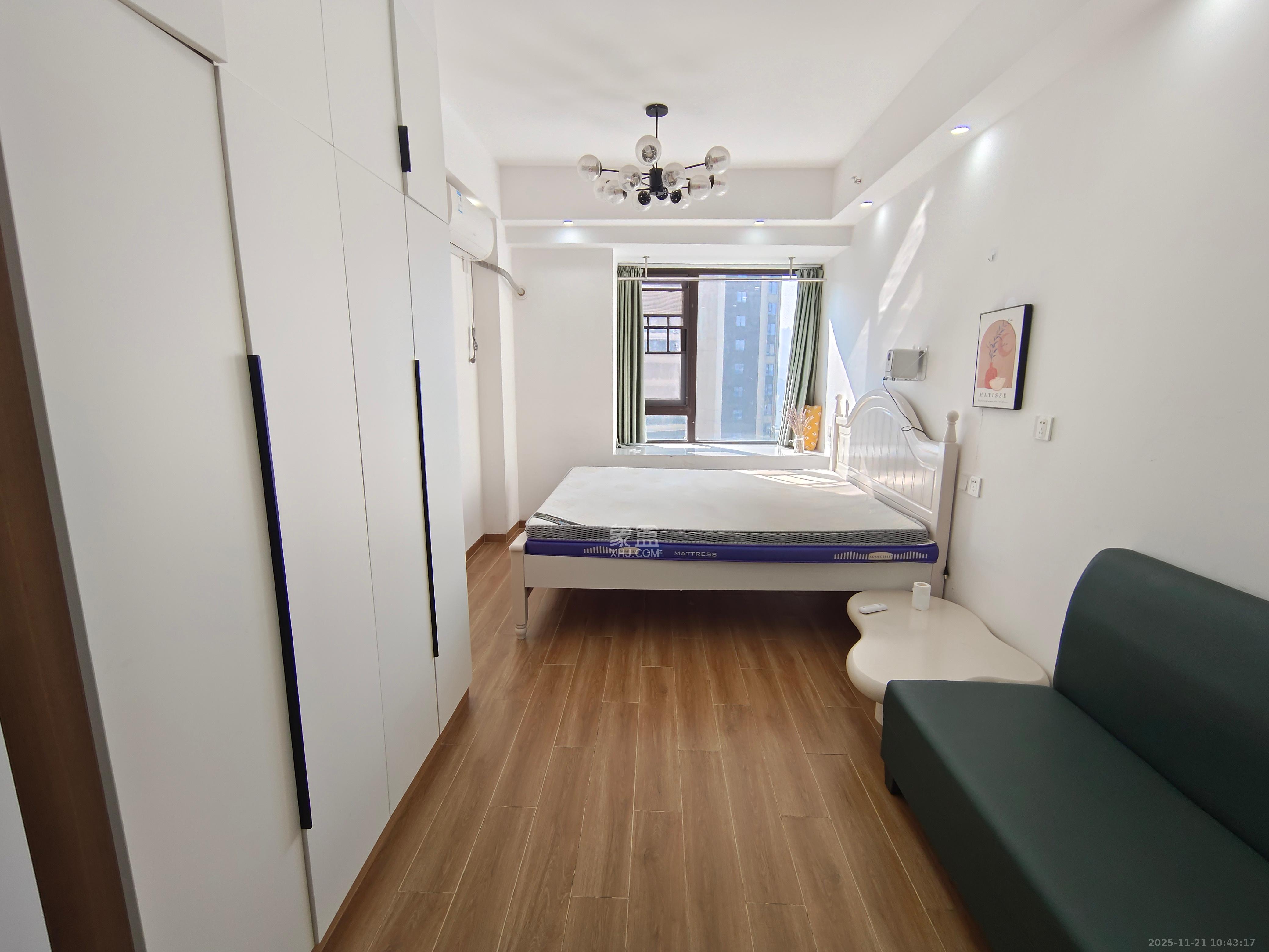 保利海德公园  1室1厅1卫    1700.0元/月室内图1