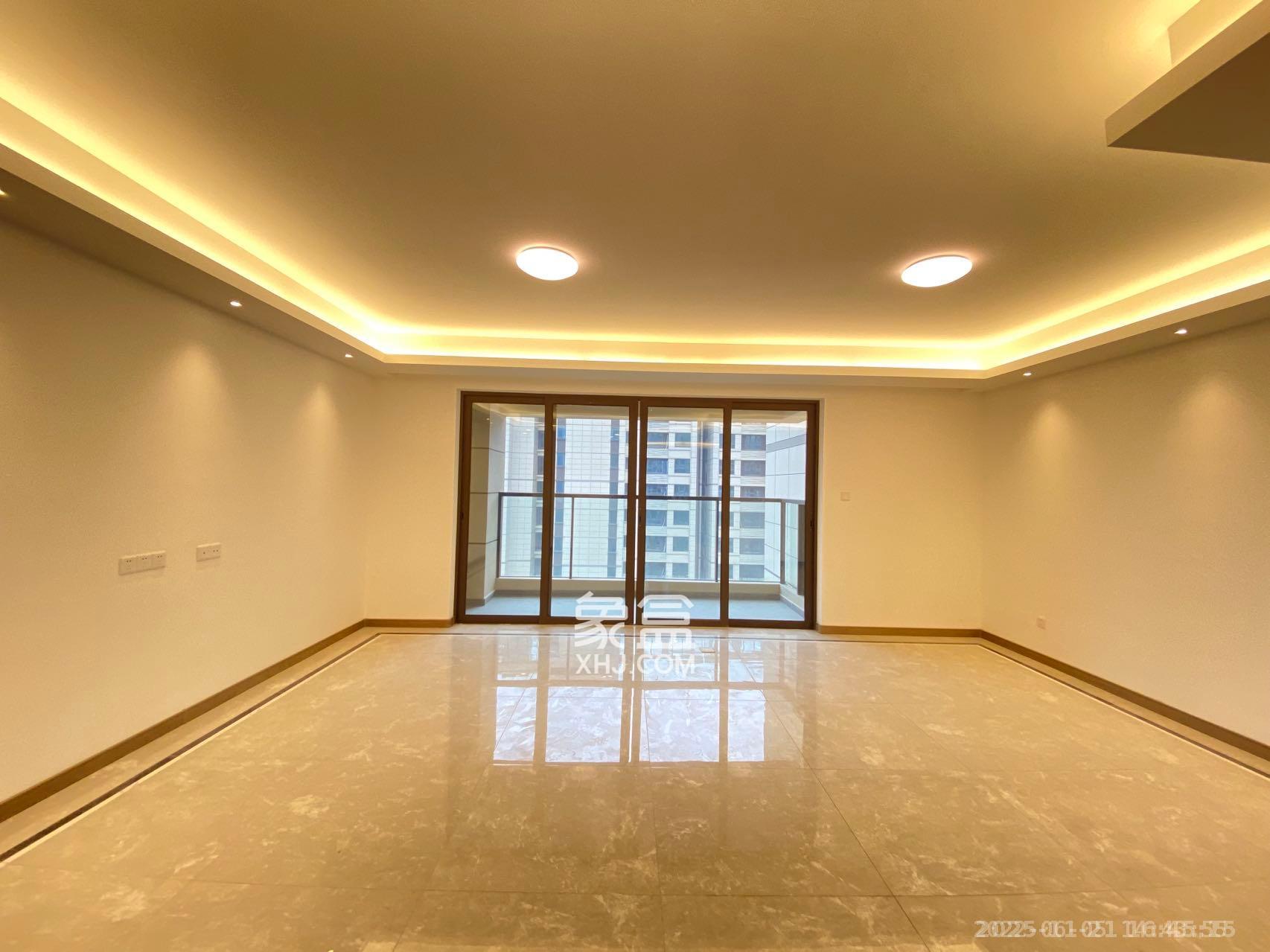 龙湖铂金中心(龙湖春江郦城) 3室2厅2卫 4800.0元/月 龙湖铂金中心(龙湖春江郦城) 3室2厅2卫 4800.0元/月室内图