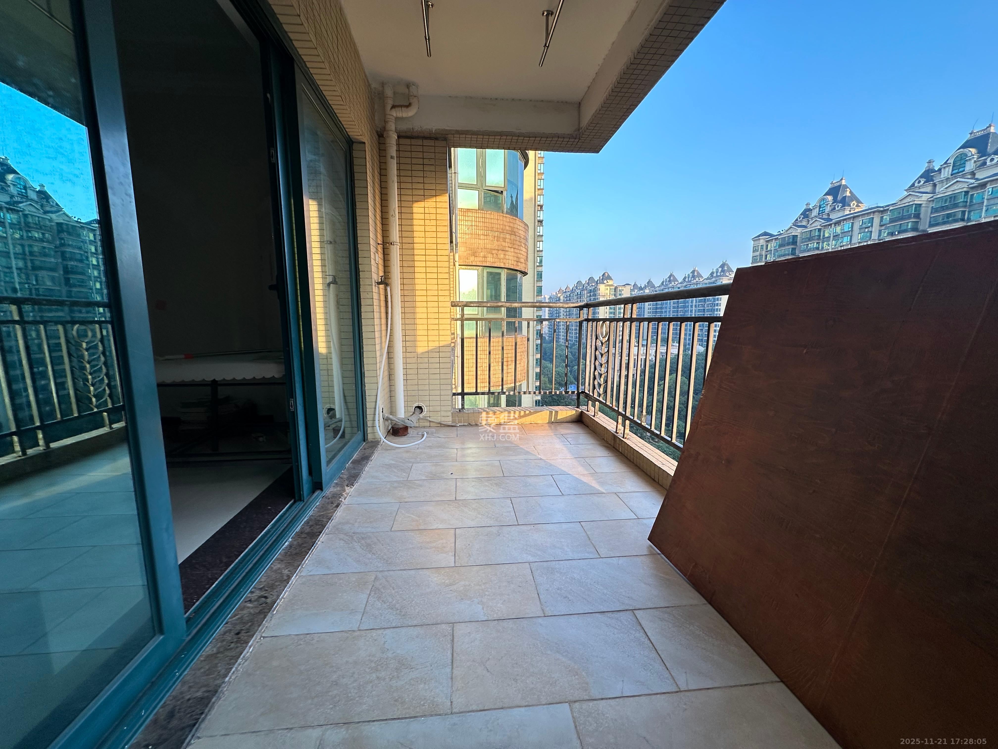 恒大名都 4室2厅2卫 2000.0元/月 恒大名都 4室2厅2卫 2000.0元/月室内图