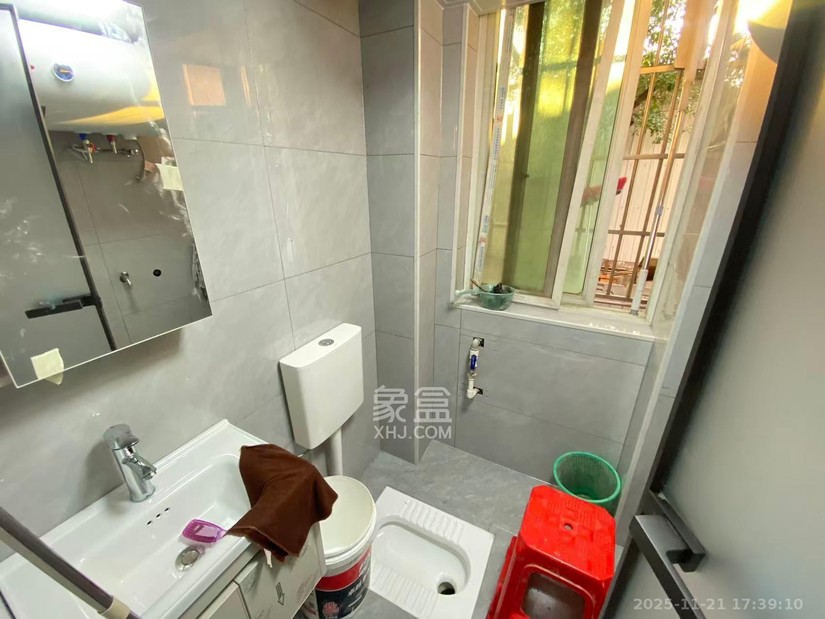 江南公寓  2室2厅1卫    2000.0元/月室内图