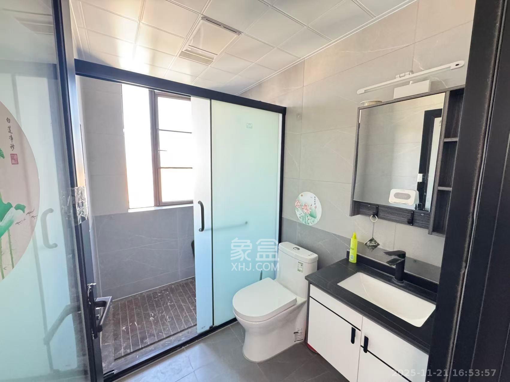 HC新城（建工集团单位房）  4室2厅2卫    4800.0元/月室内图