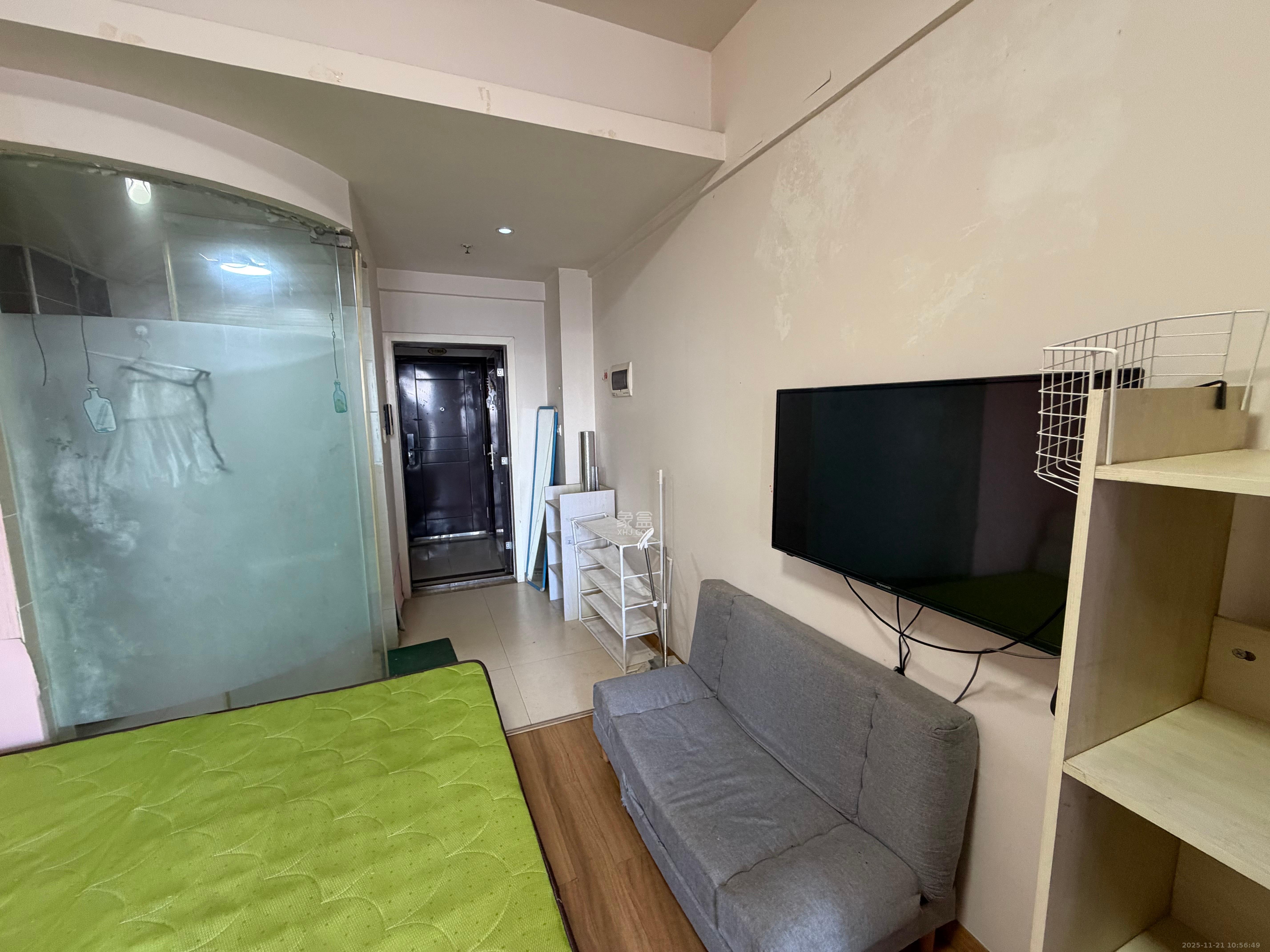 水岸世景  1室1厅1卫    1000.0元/月室内图