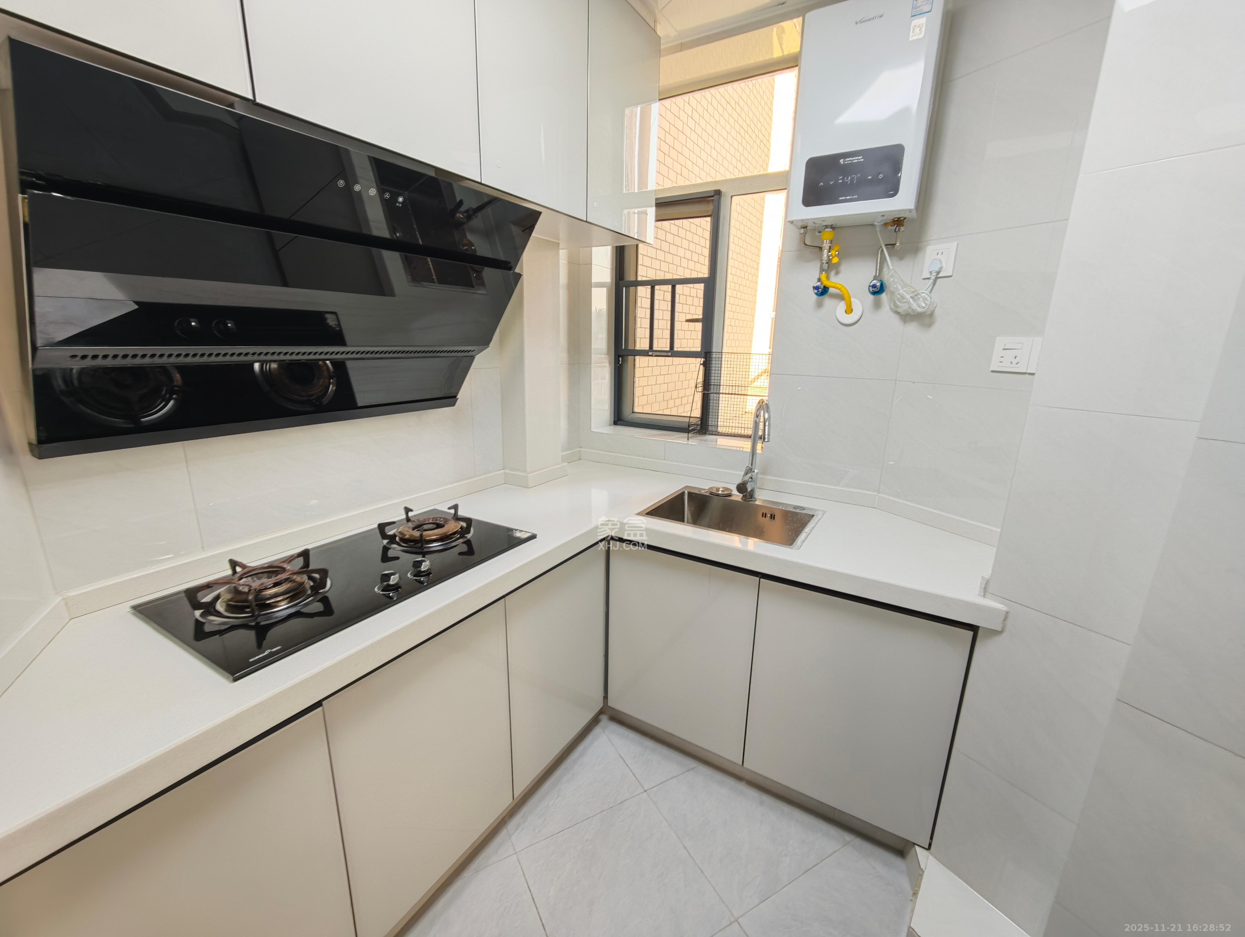 凯通国际城（凯通朝庭）  2室2厅1卫    2500.0元/月室内图