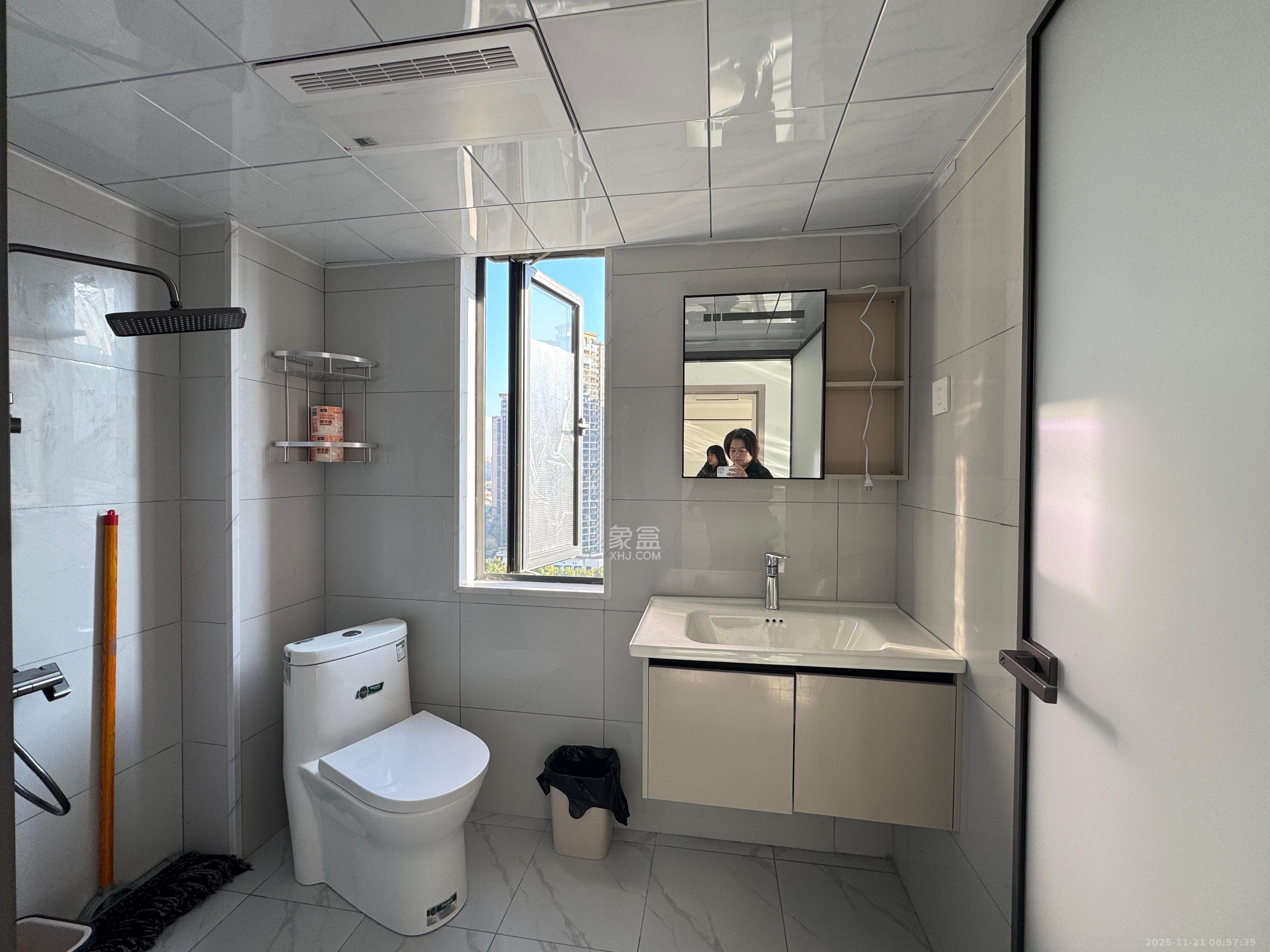 振业城四期  1室0厅0卫    3200.0元/月室内图