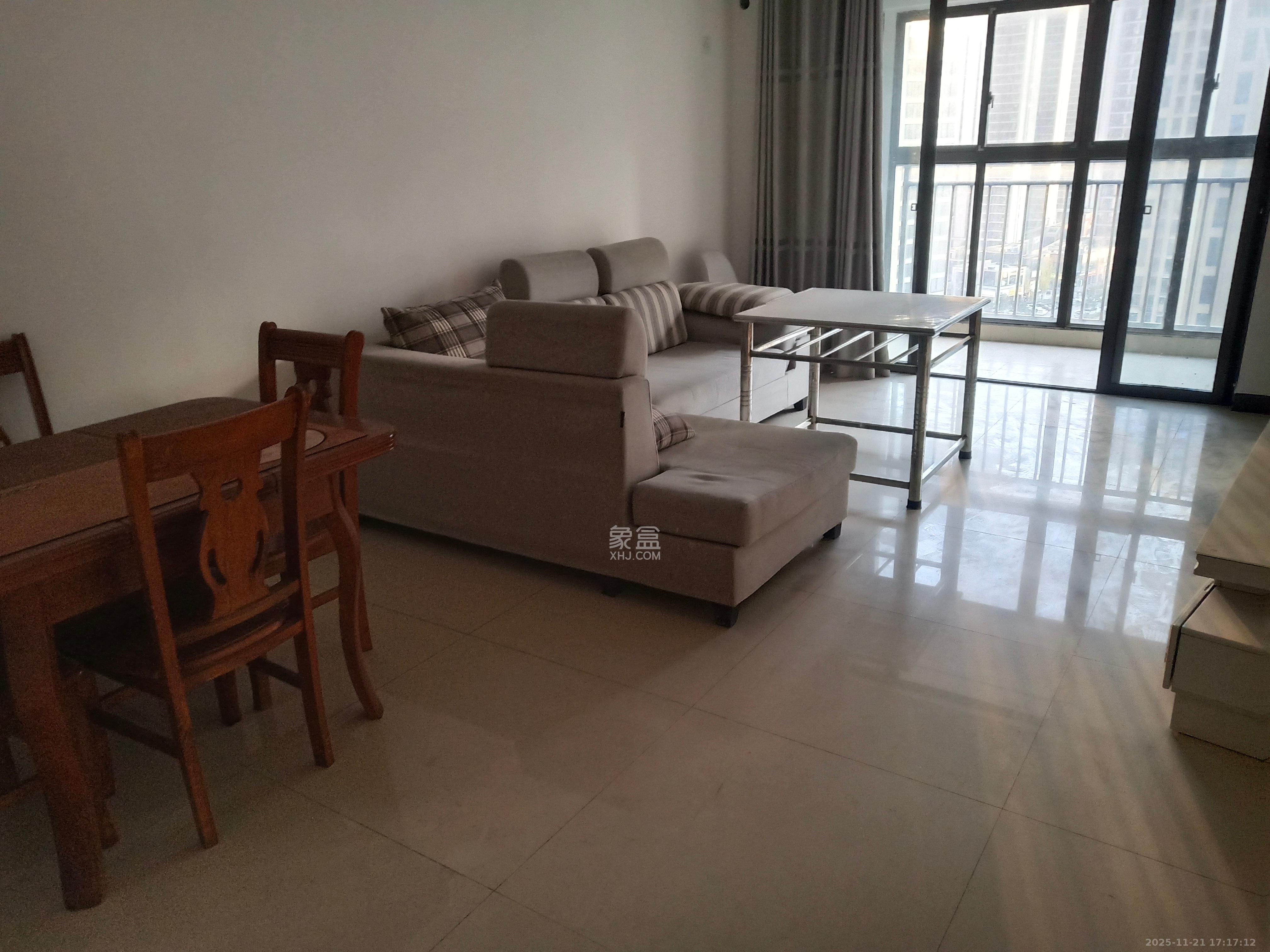 旭辉御府  3室2厅1卫    2600.0元/月