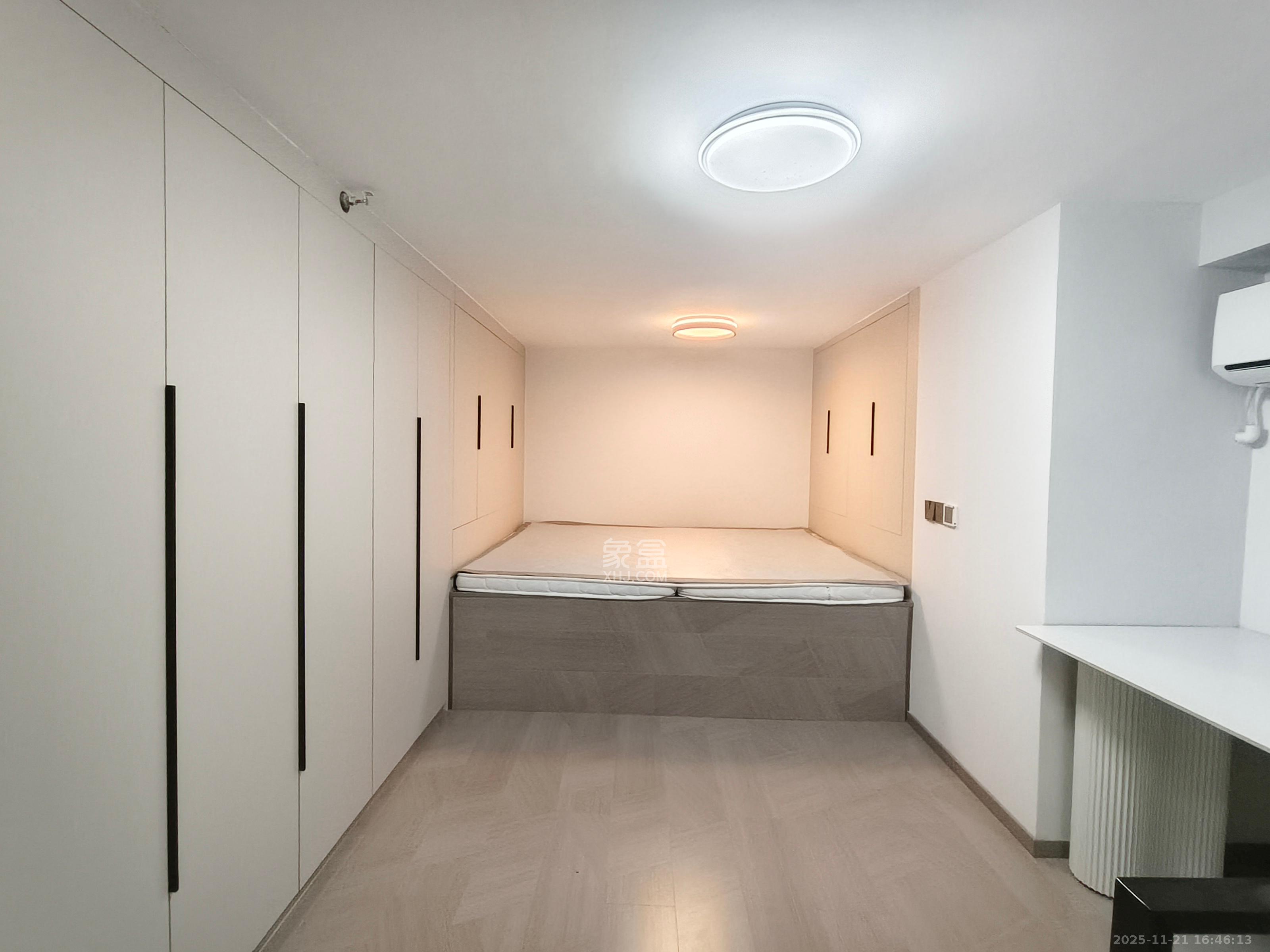 卓越中寰 2室1厅1卫 2400.0元/月 卓越中寰 2室1厅1卫 2400.0元/月室内图