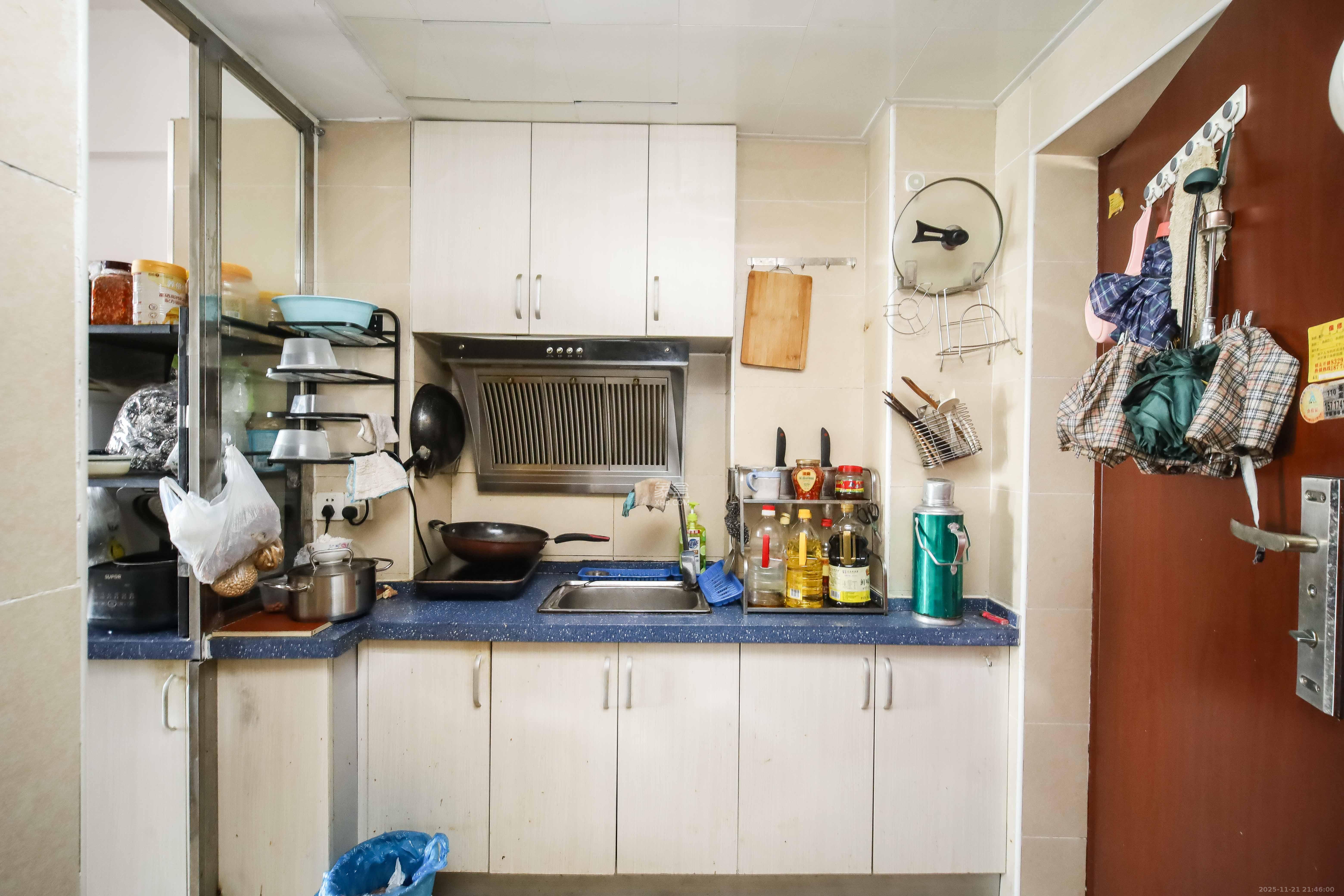 万象凯旋湾 1室1厅1卫 25.0万 万象凯旋湾 1室1厅1卫 25.0万厨房