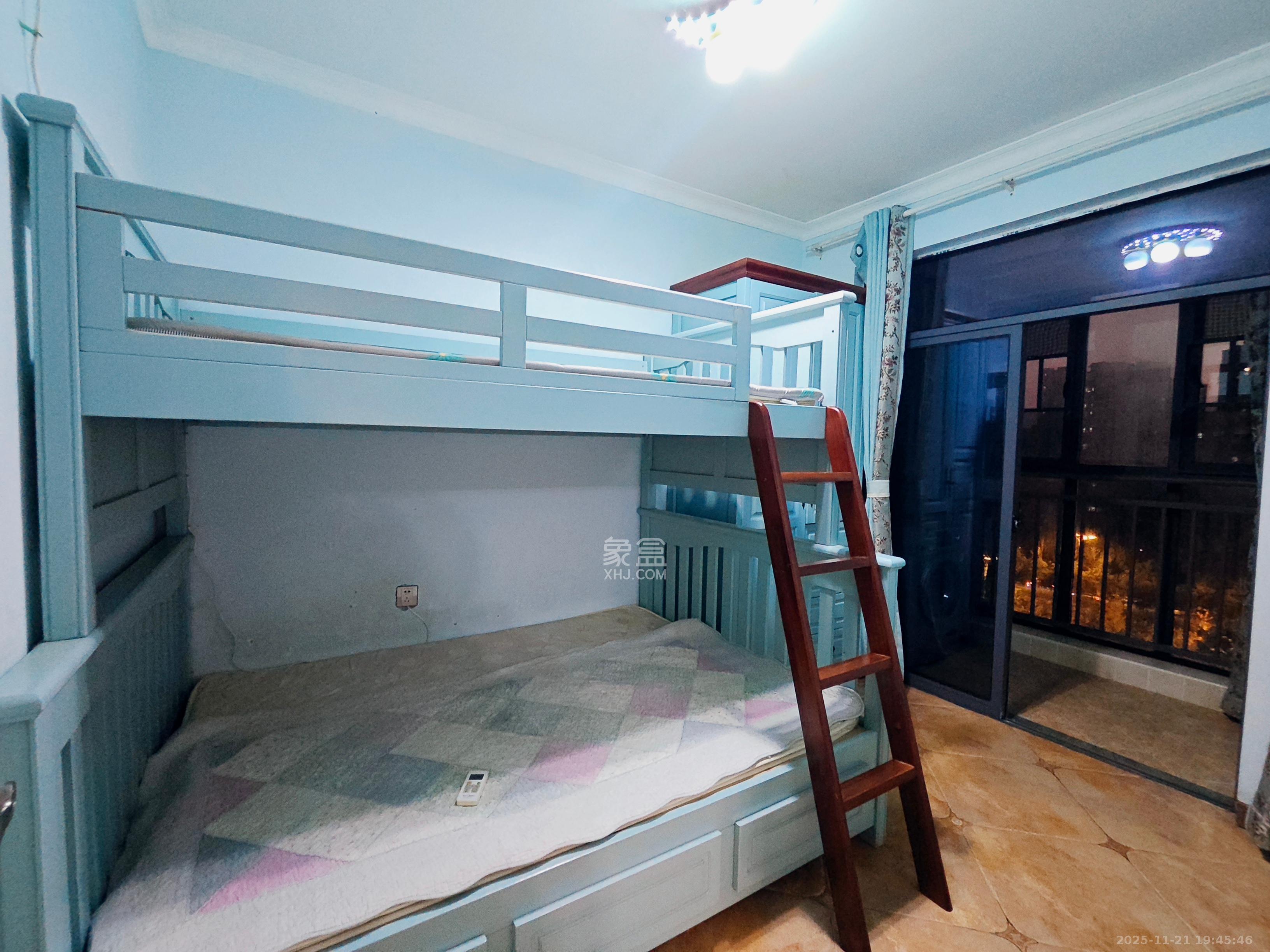 荣盛花语馨苑 2室2厅1卫 2200.0元/月 荣盛花语馨苑 2室2厅1卫 2200.0元/月室内图