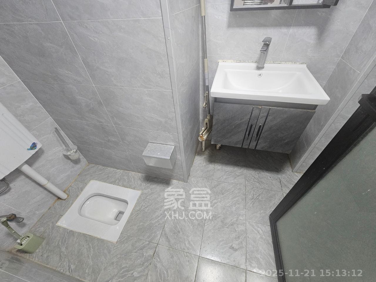 鑫远揽悦（鑫远和城三期）  1室1厅1卫    1600.0元/月室内图