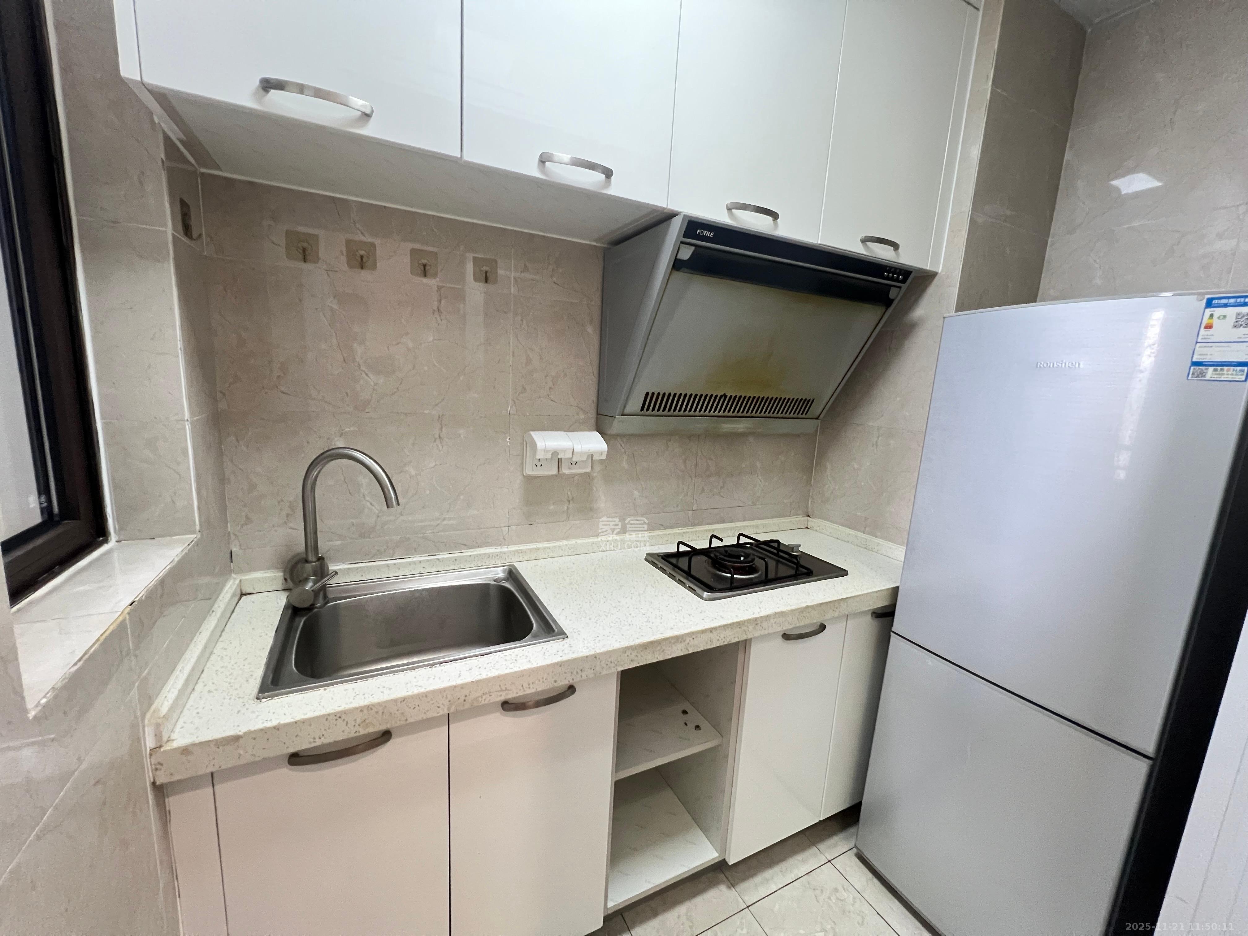 中建信和城  1室1厅1卫    1300.0元/月室内图