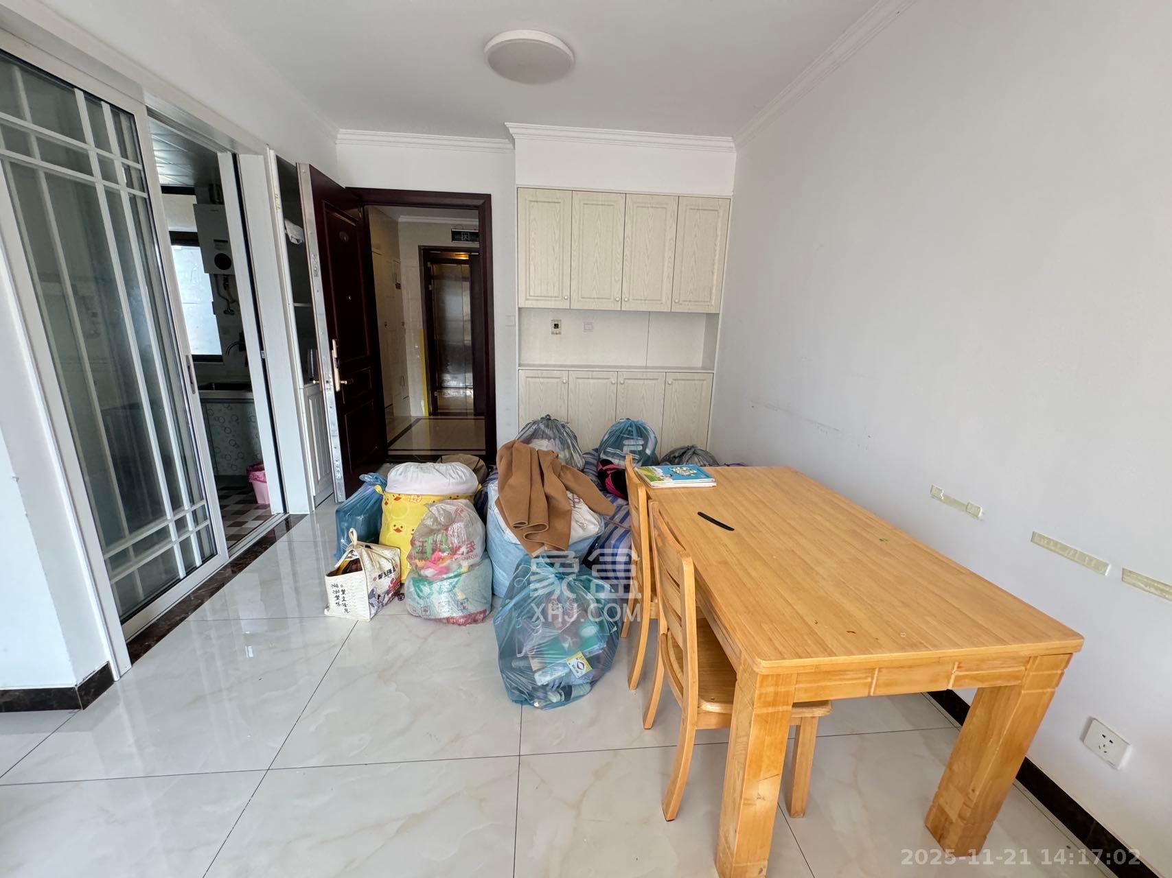 梅溪湖金茂悦(金悦雅苑) 3室2厅1卫 2500.0元/月 梅溪湖金茂悦(金悦雅苑) 3室2厅1卫 2500.0元/月室内图