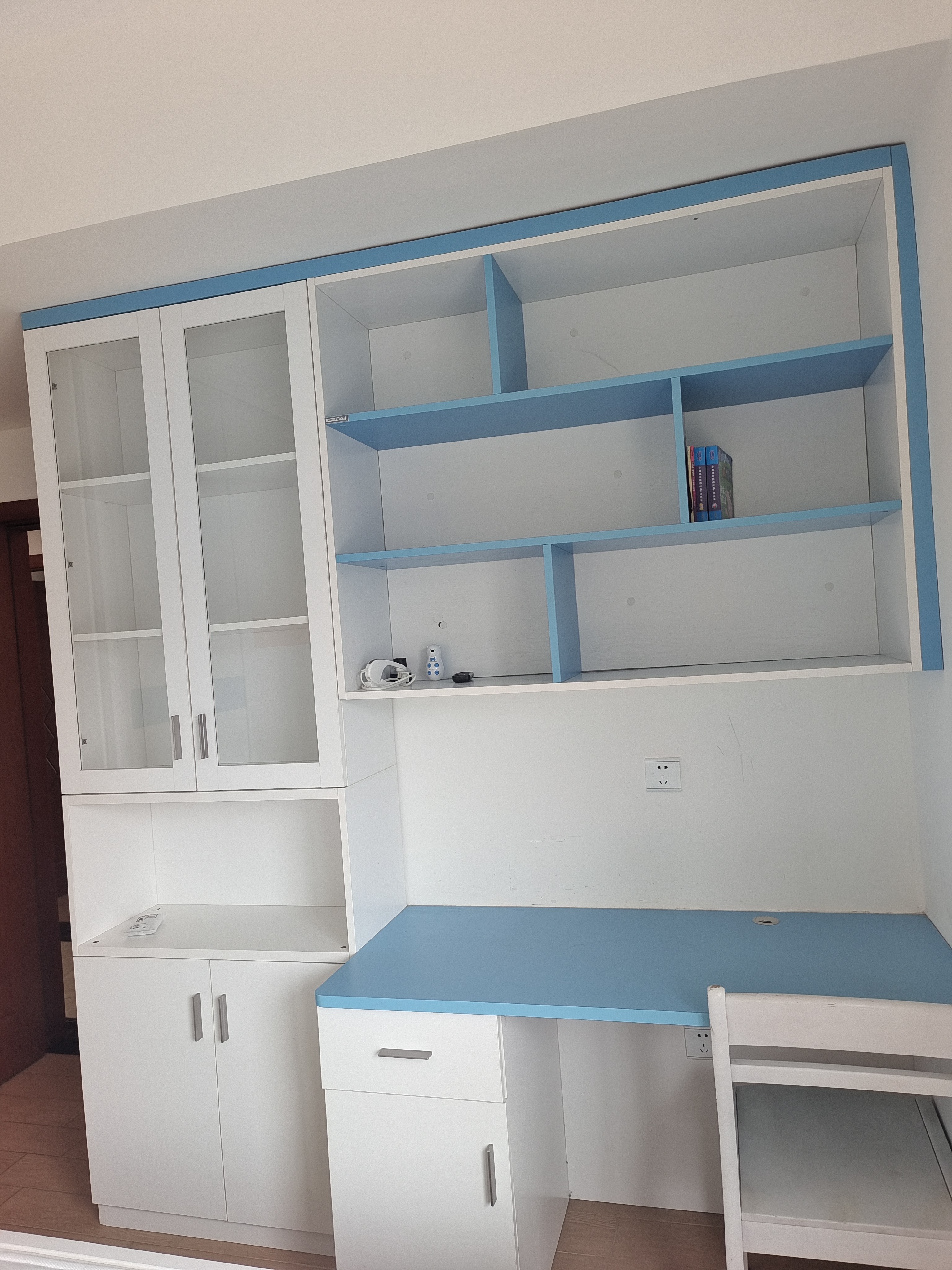 颐养公社阳光城  3室2厅2卫    2800.0元/月室内图