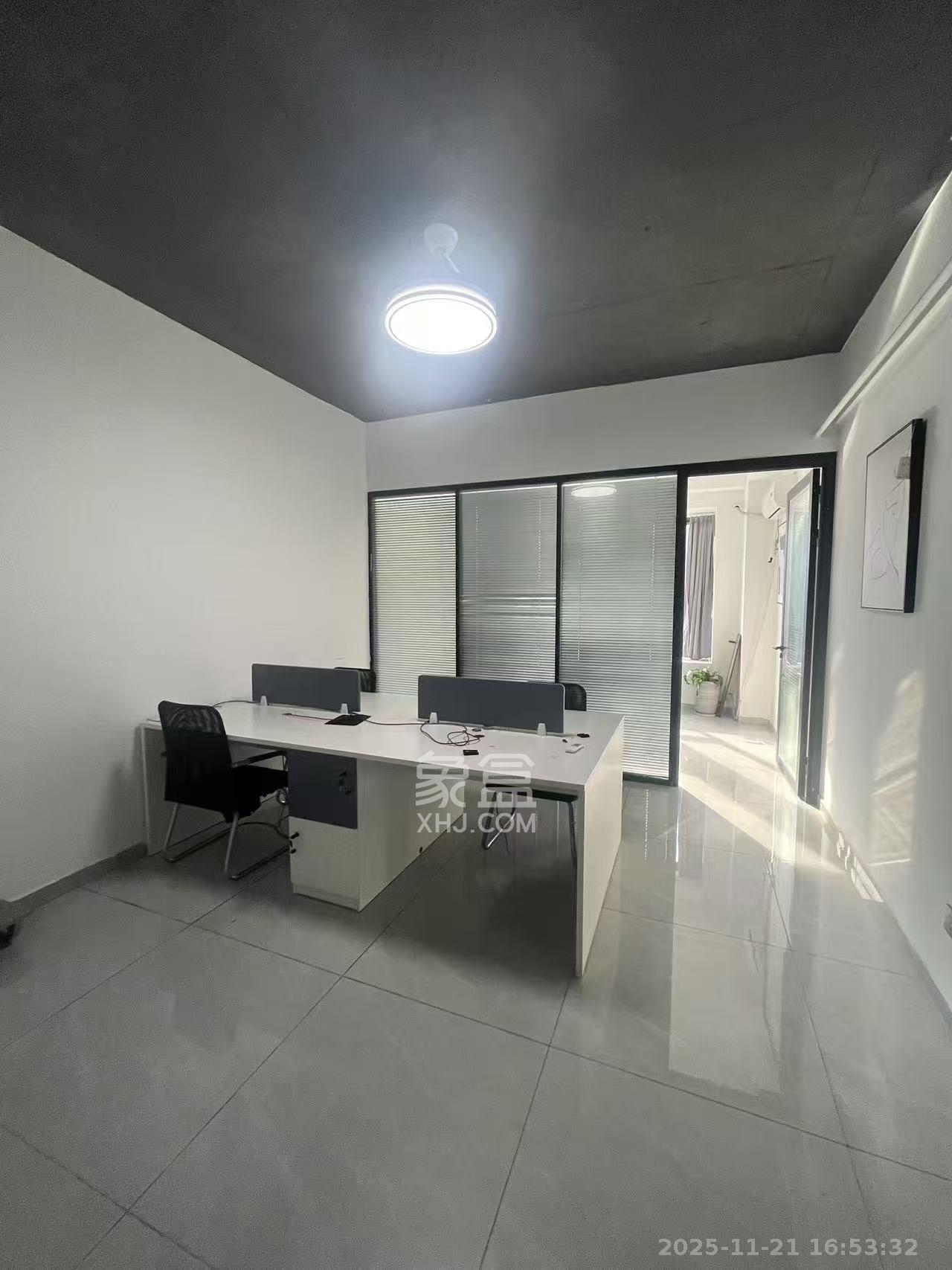 江山帝景哈佛 1室1厅1卫 1400.0元/月 江山帝景哈佛 1室1厅1卫 1400.0元/月室内图