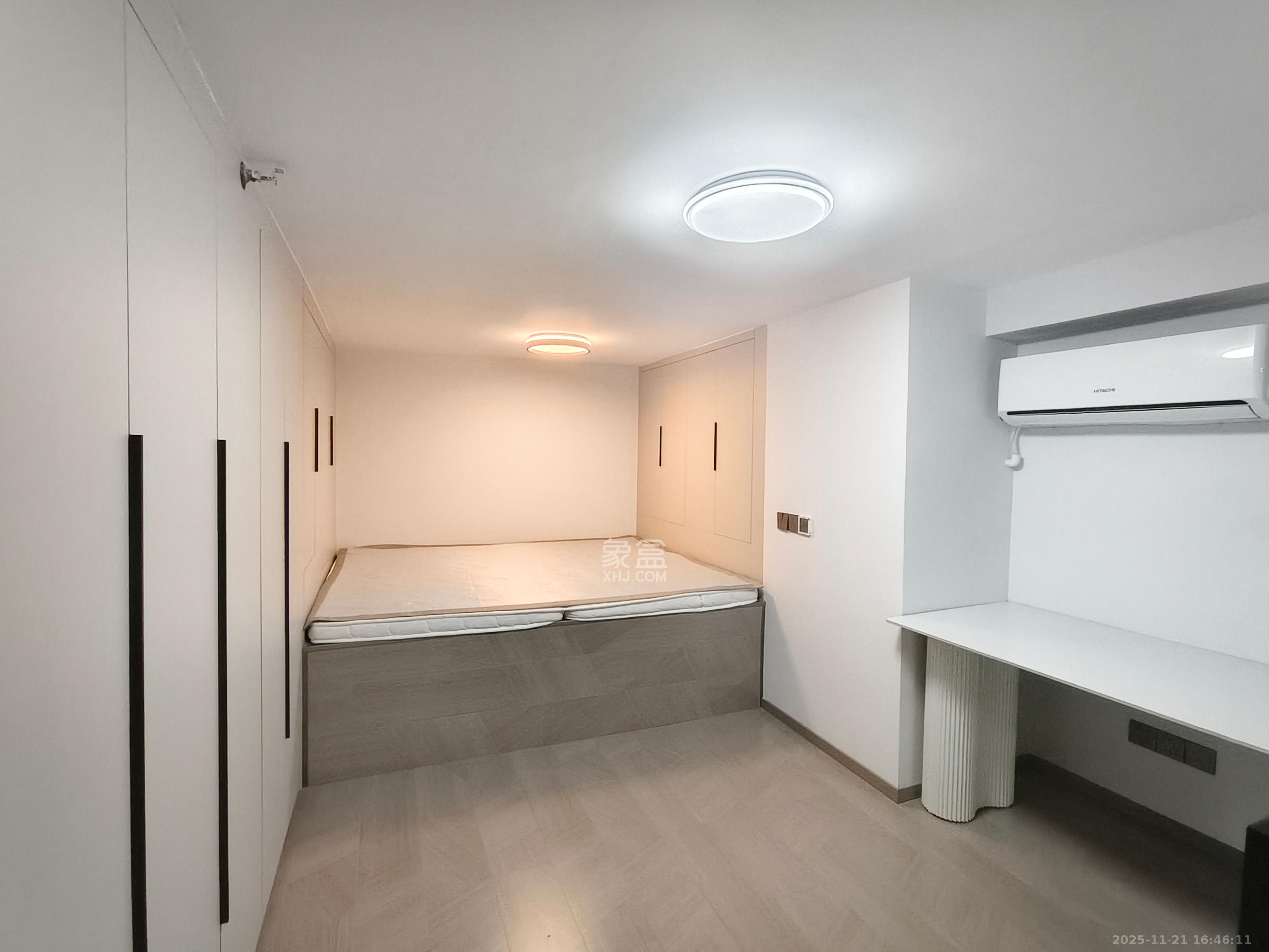 卓越中寰 2室1厅1卫 2400.0元/月 卓越中寰 2室1厅1卫 2400.0元/月室内图