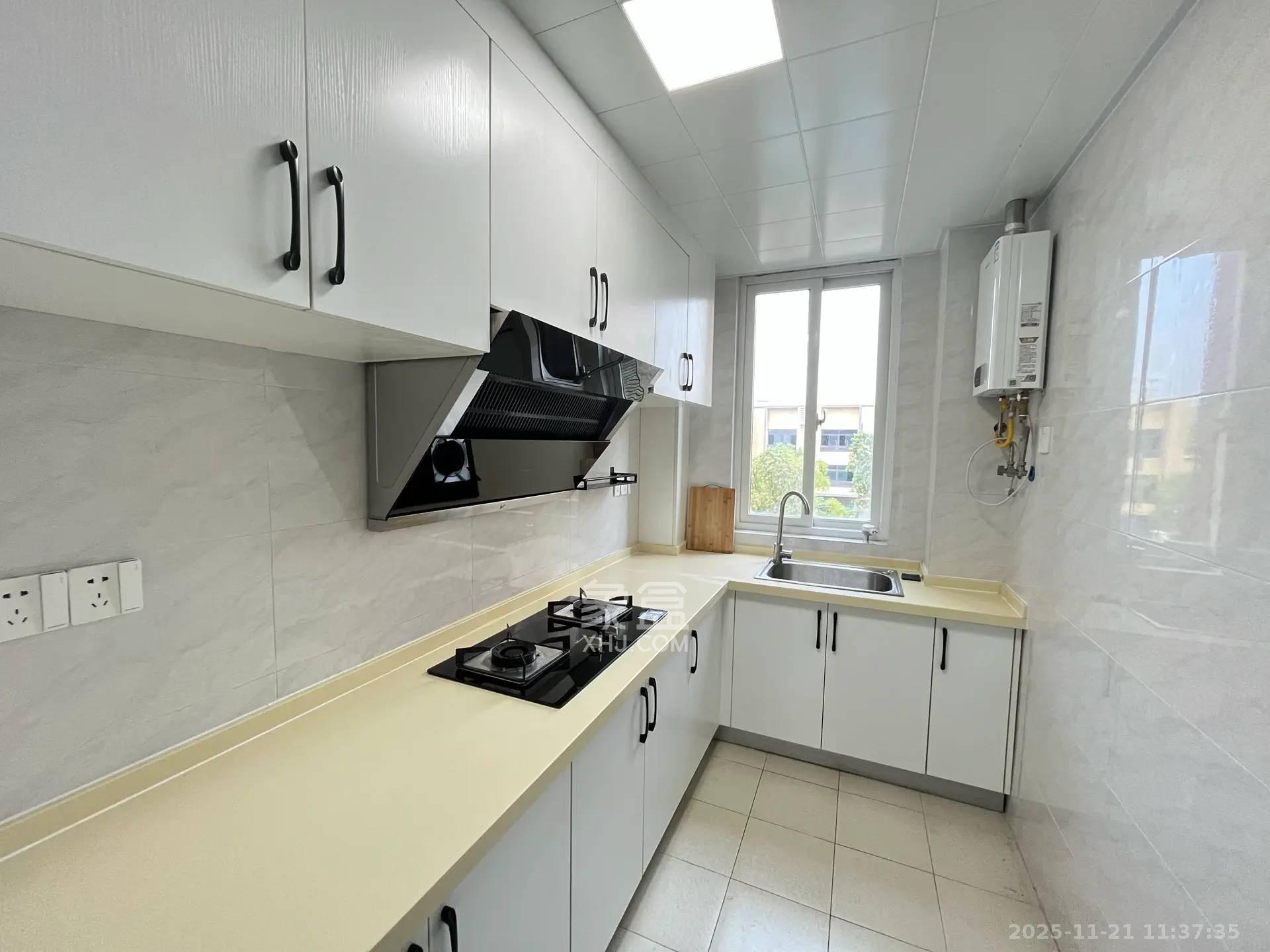 中城苑 3室2厅1卫 2300.0元/月 中城苑 3室2厅1卫 2300.0元/月室内图