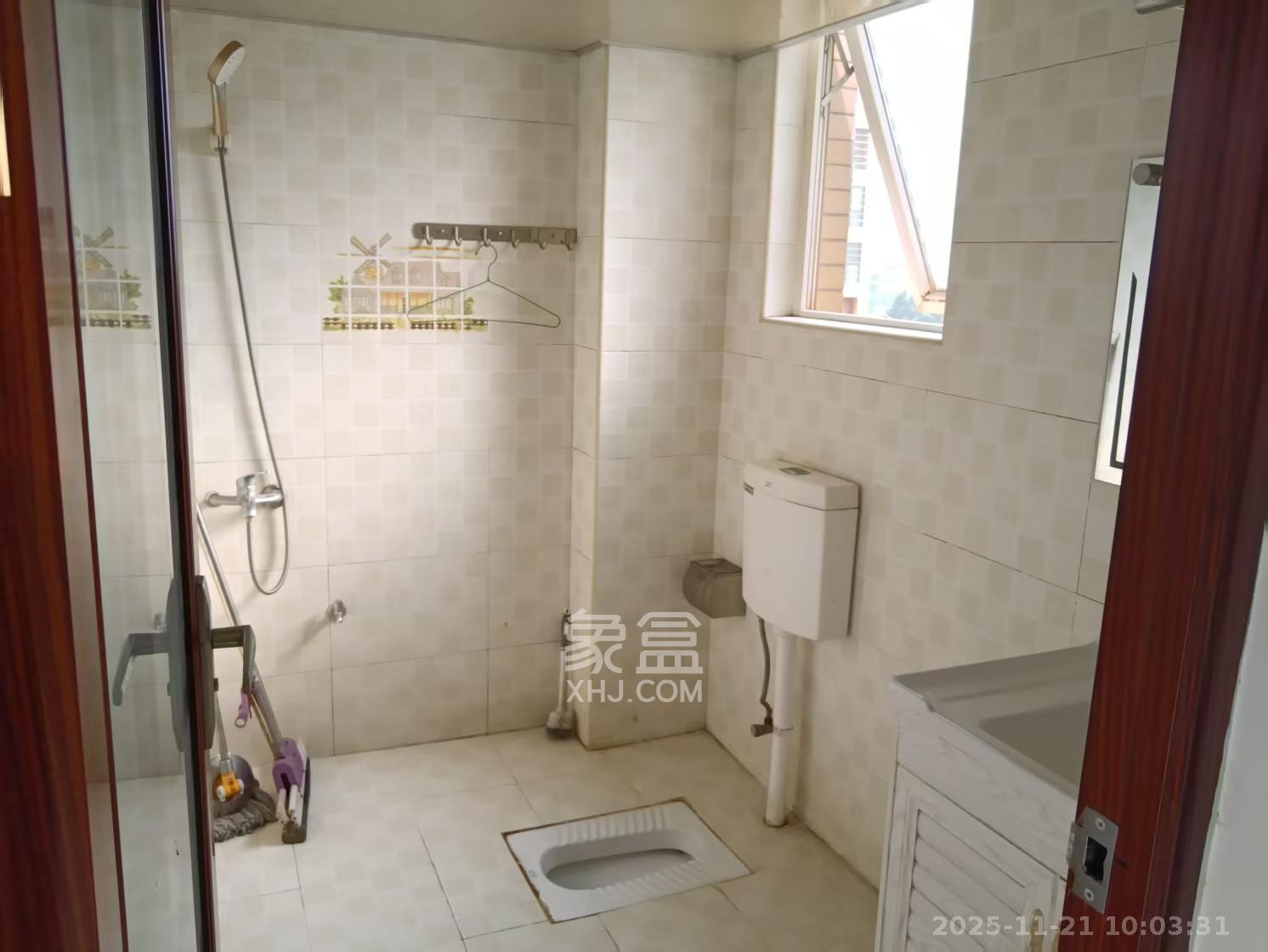 汇金城/嘉华城一期  1室1厅1卫    1400.0元/月室内图