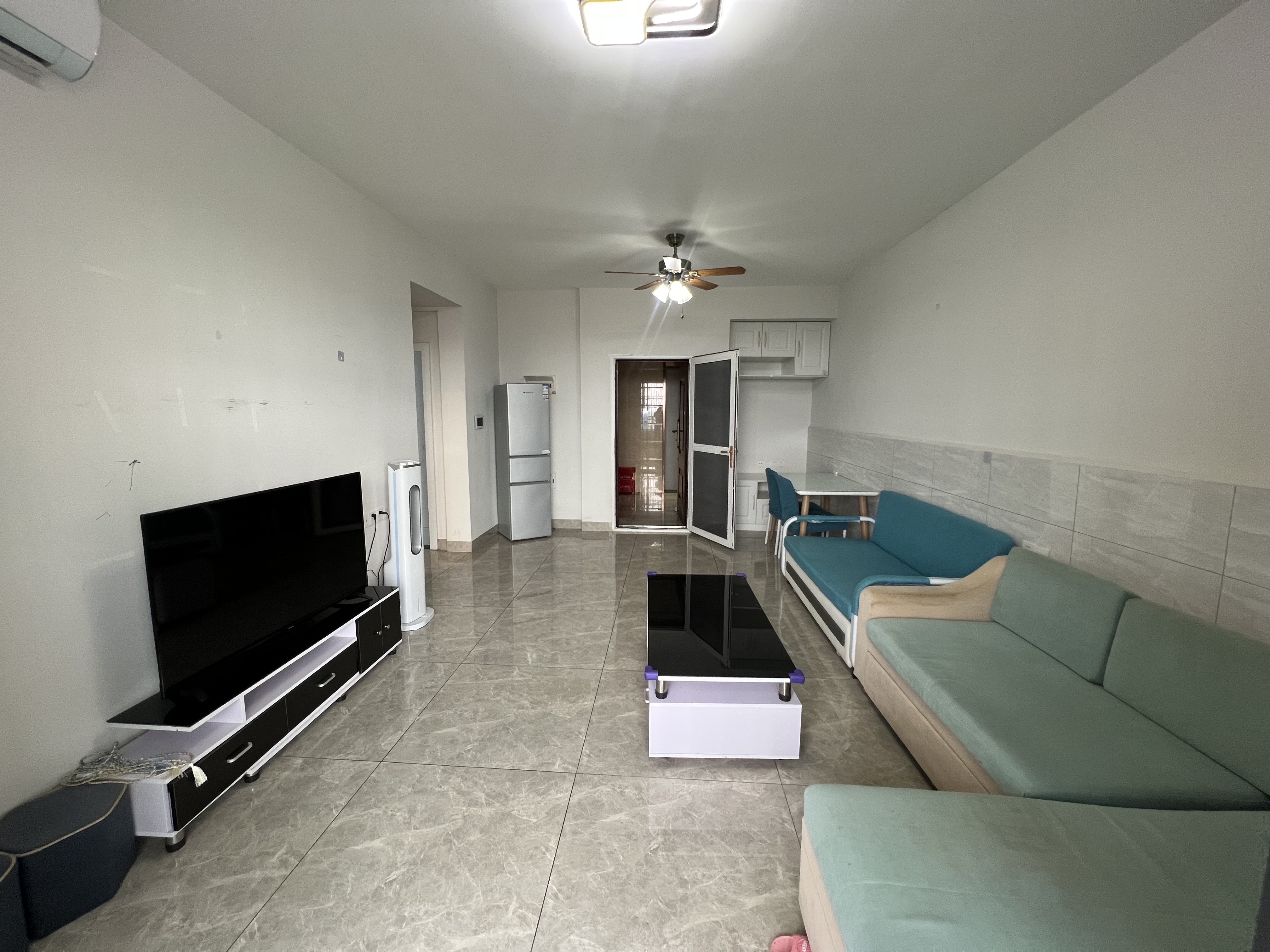 现代美居（喜盈门）  1室1厅1卫    2300.0元/月室内图