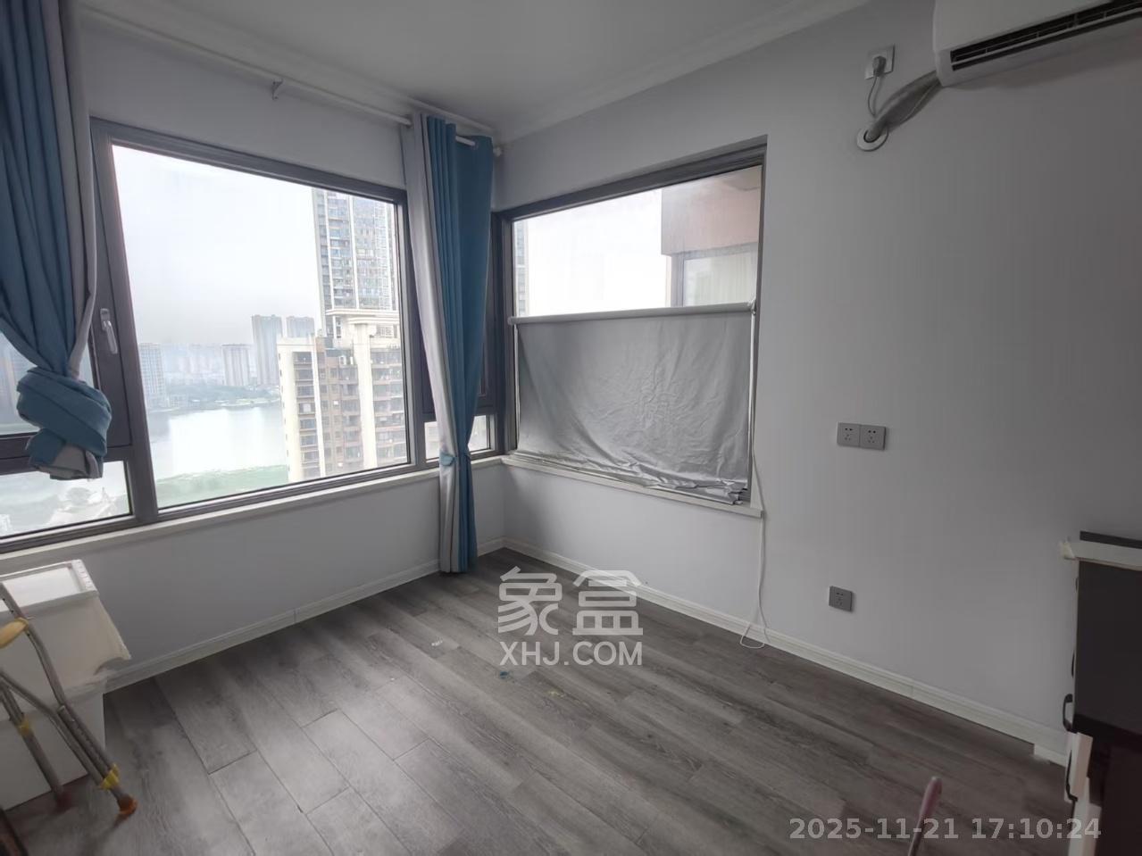 佳兆业云顶梅溪湖（佳兆业梅溪荟）  4室2厅2卫    3000.0元/月室内图