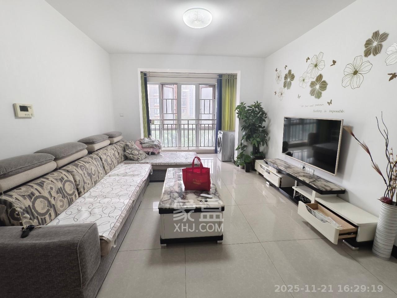 丽发新城  1室1厅1卫    1900.0元/月