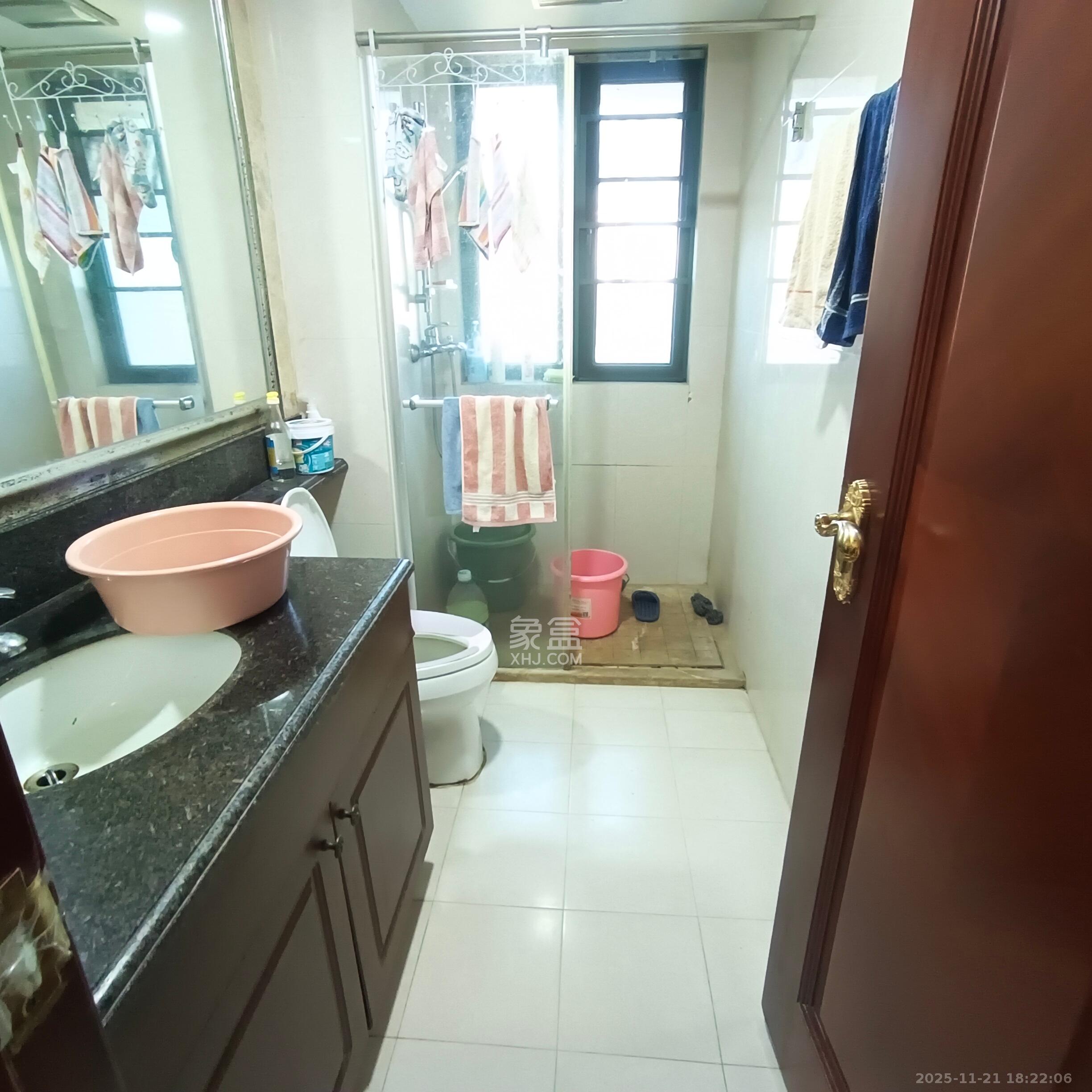 恒大雅苑 3室2厅2卫 2500.0元/月 恒大雅苑 3室2厅2卫 2500.0元/月室内图