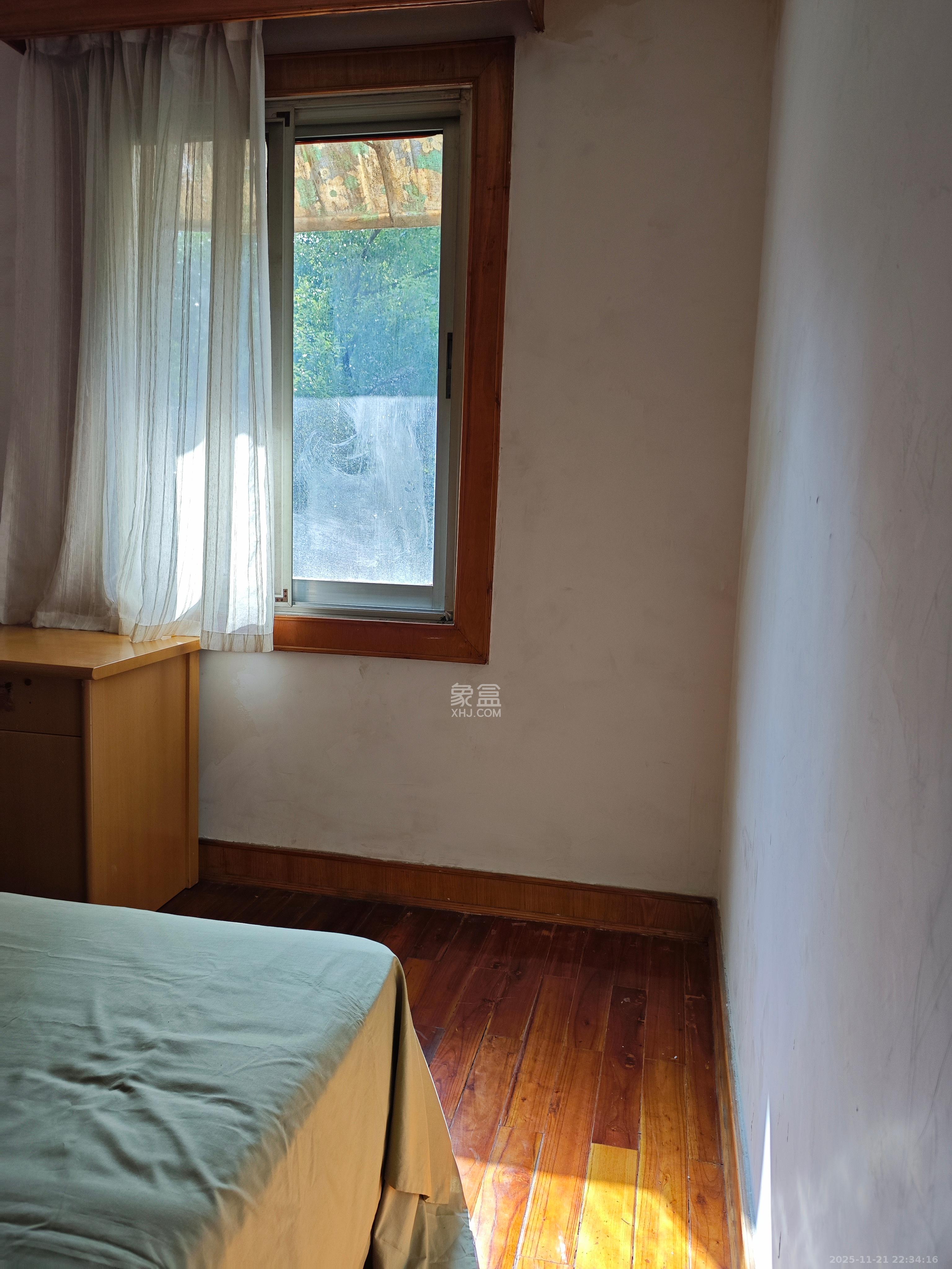 雨花大厦(云海大厦) 1室0厅0卫 1999.0元/月 雨花大厦(云海大厦) 1室0厅0卫 1999.0元/月室内图