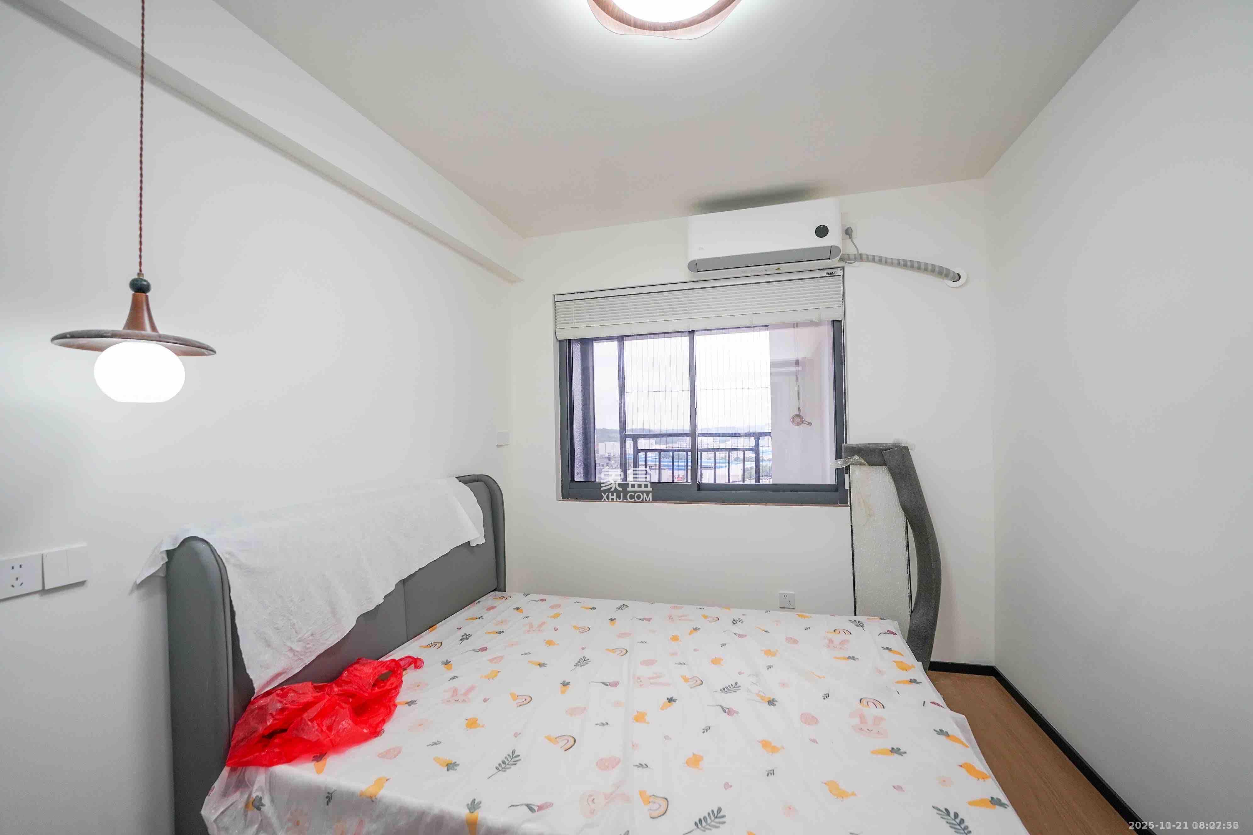 旭辉雨金广场 4室2厅2卫 3000.0元/月 旭辉雨金广场 4室2厅2卫 3000.0元/月室内图