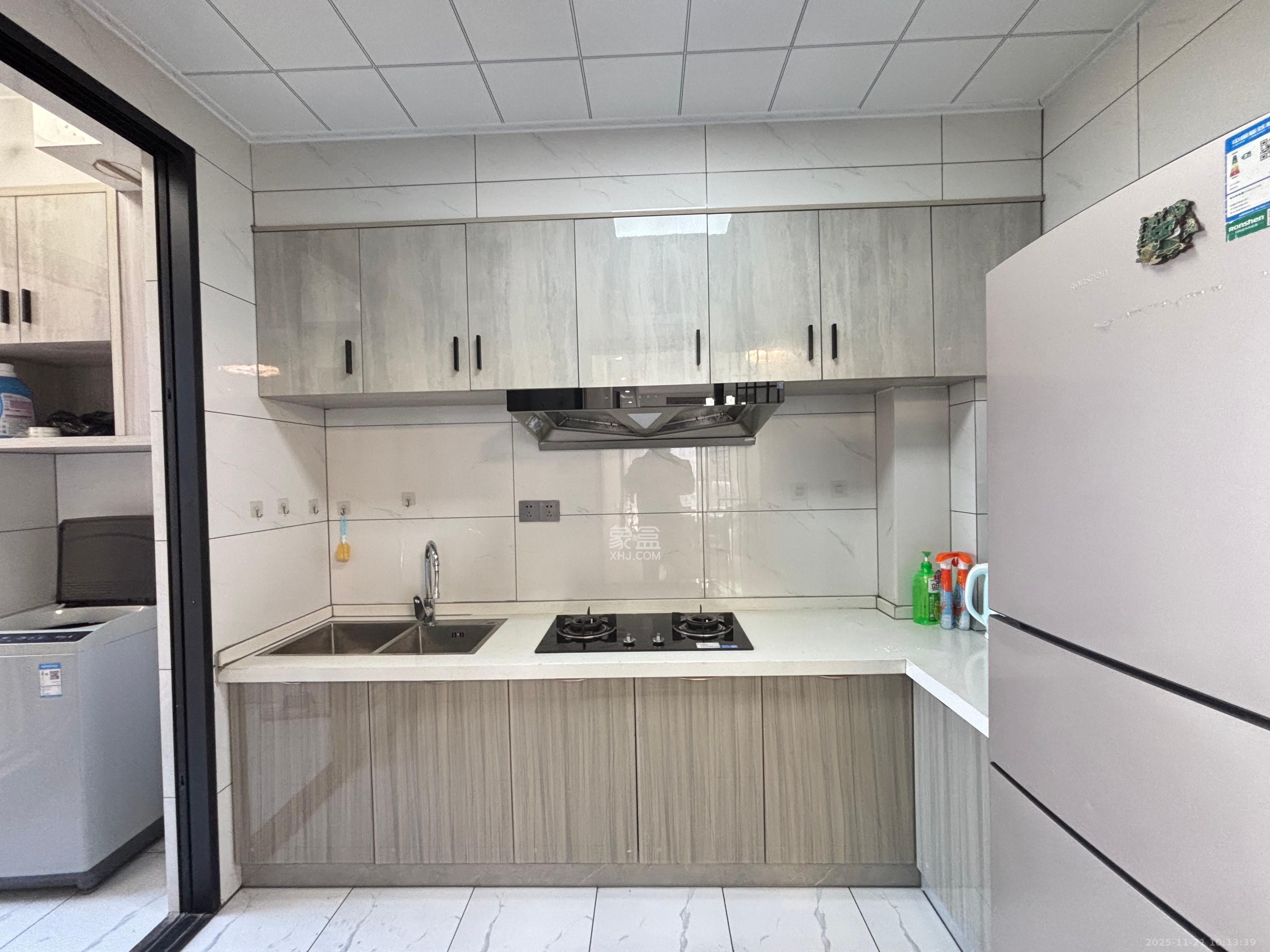 山水梅溪雅郡 3室2厅1卫 2200.0元/月 山水梅溪雅郡 3室2厅1卫 2200.0元/月室内图