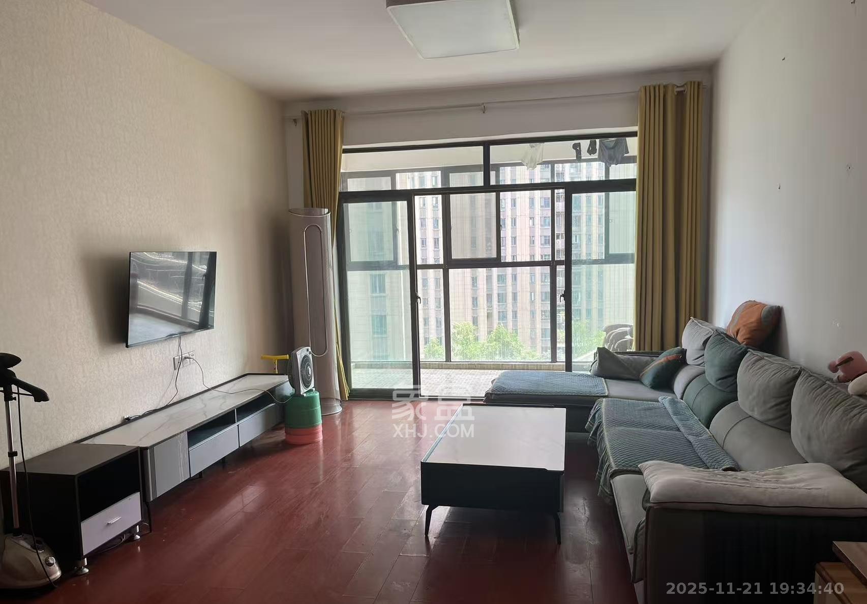 万树丹堤 3室2厅2卫 2600.0元/月 万树丹堤 3室2厅2卫 2600.0元/月室内图