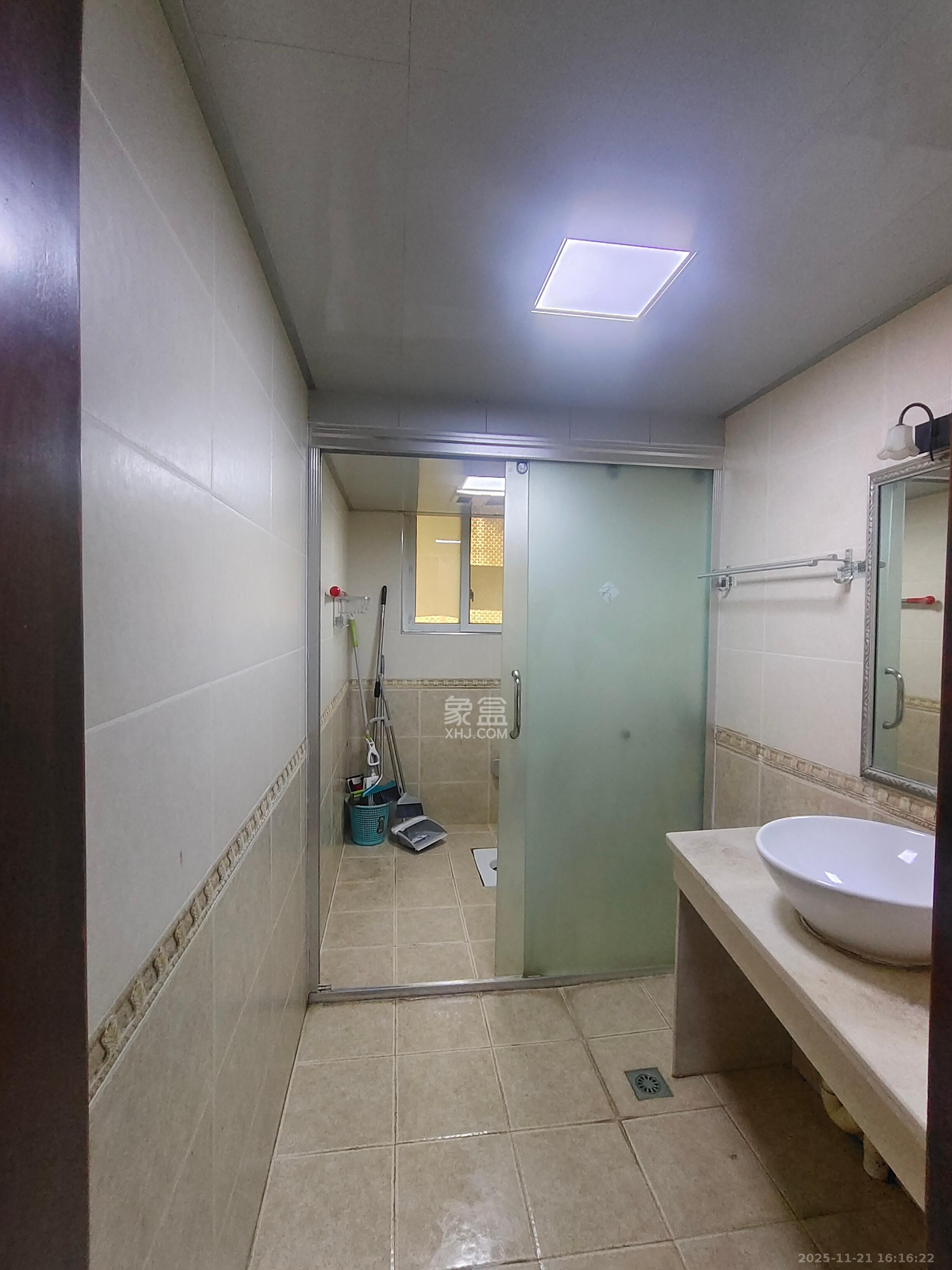 长丰星城 4室2厅2卫 1500.0元/月 长丰星城 4室2厅2卫 1500.0元/月室内图