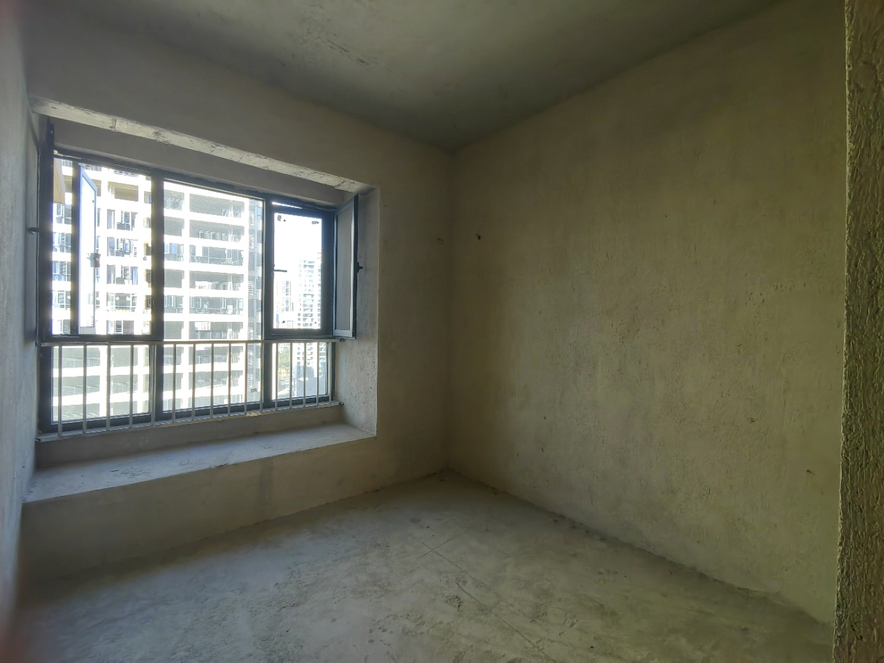 泓科.小科苑  4室2厅2卫    89.8万客厅