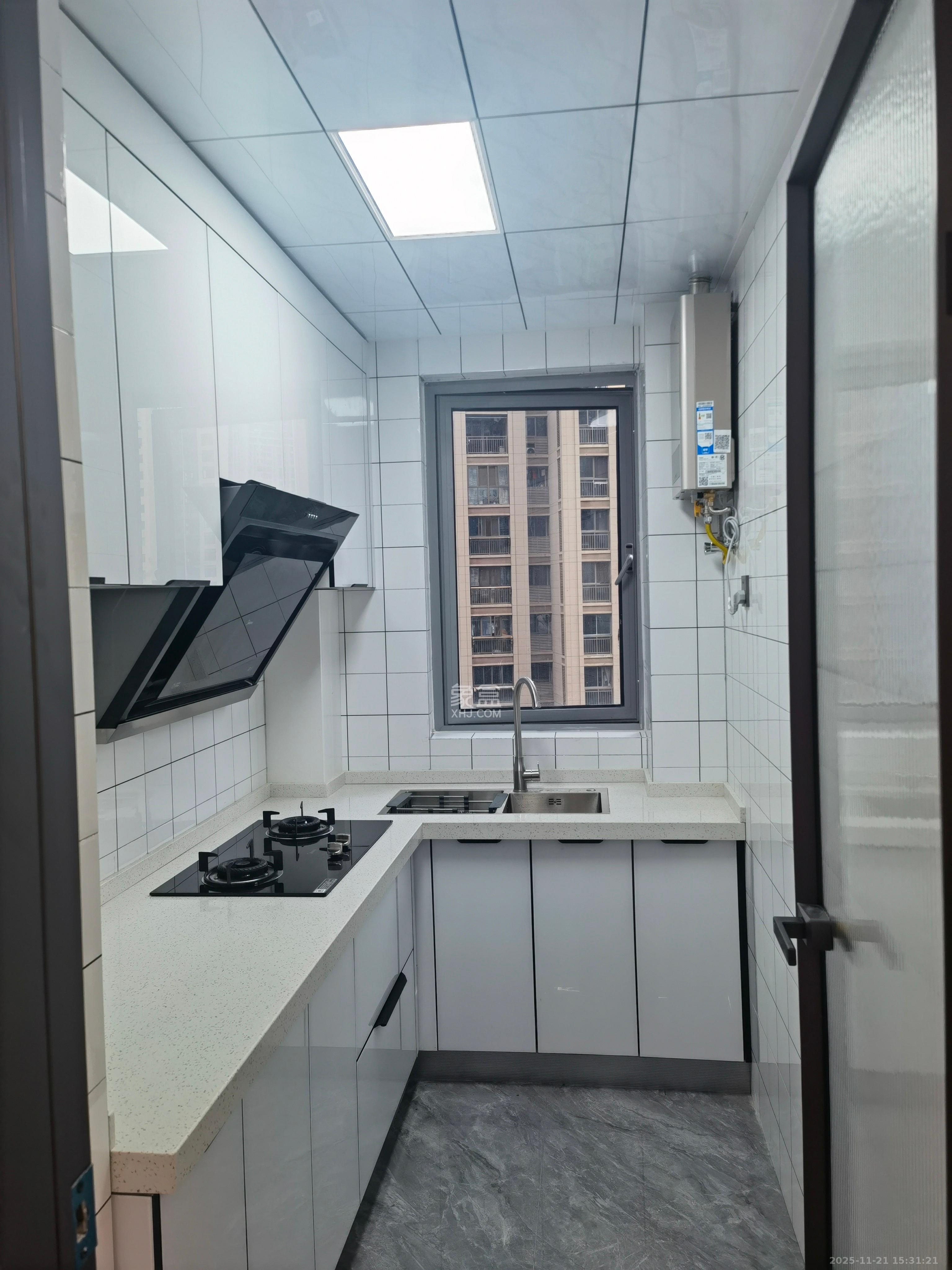 世茂铂翠湾四期(世茂悦享) 1室0厅0卫 3500.0元/月 世茂铂翠湾四期(世茂悦享) 1室0厅0卫 3500.0元/月室内图