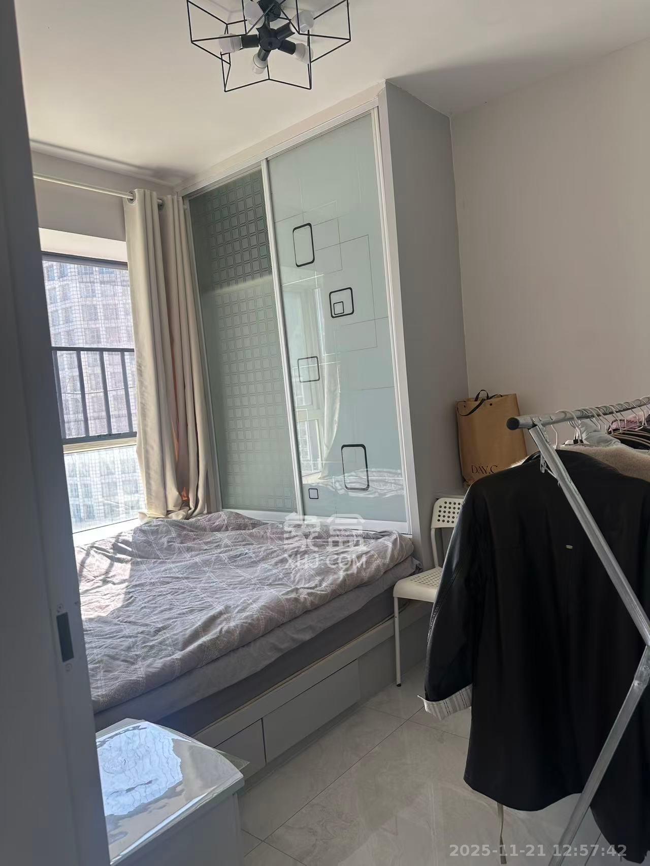 白沙晶城  1室1厅1卫    1800.0元/月室内图1