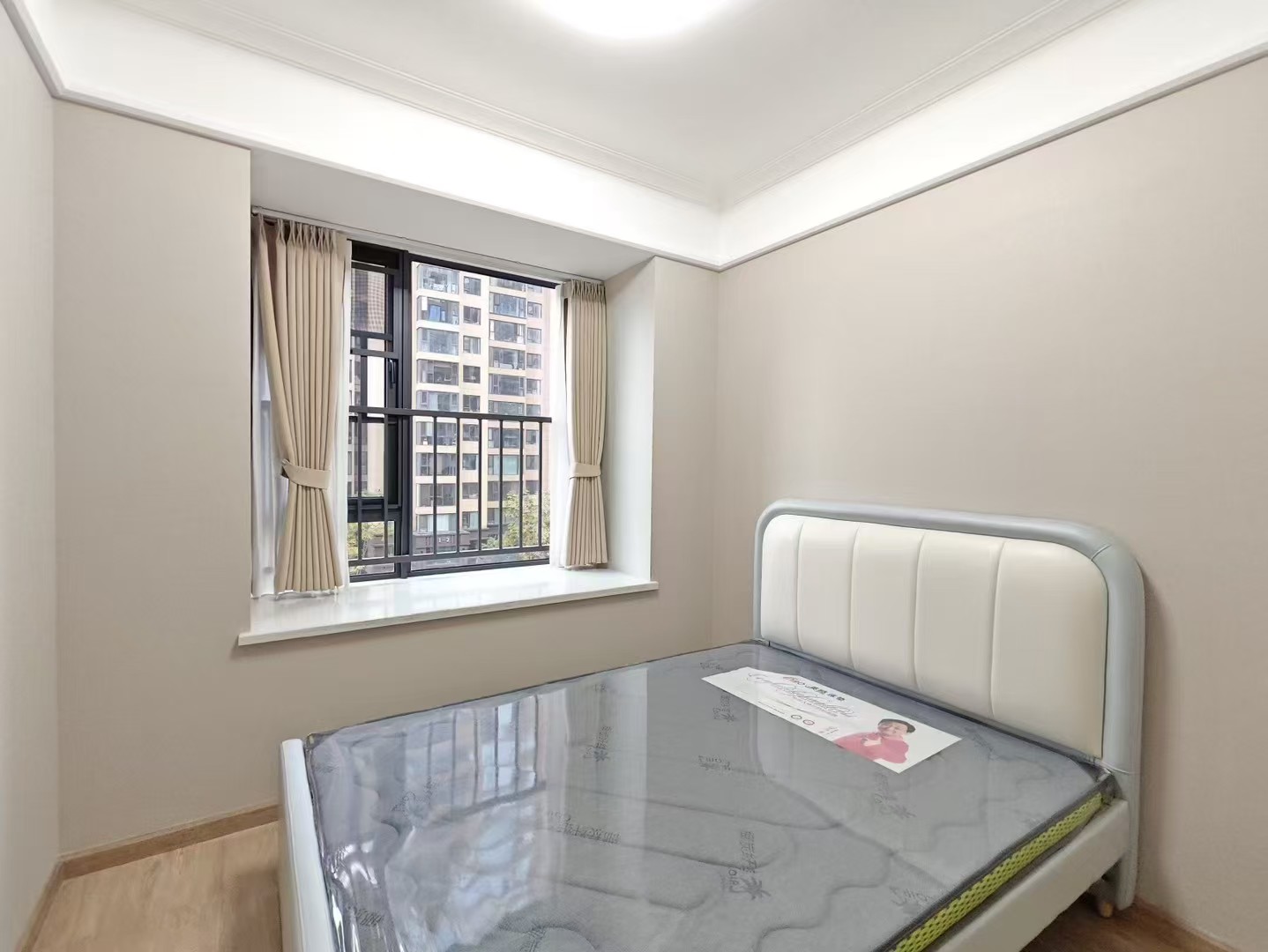 运达锦绣广场  3室2厅2卫    3800.0元/月户型图