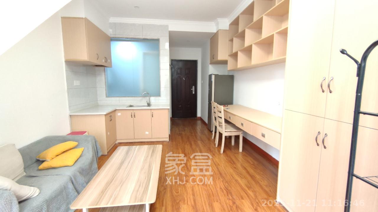 米兰春天  1室0厅0卫    1300.0元/月