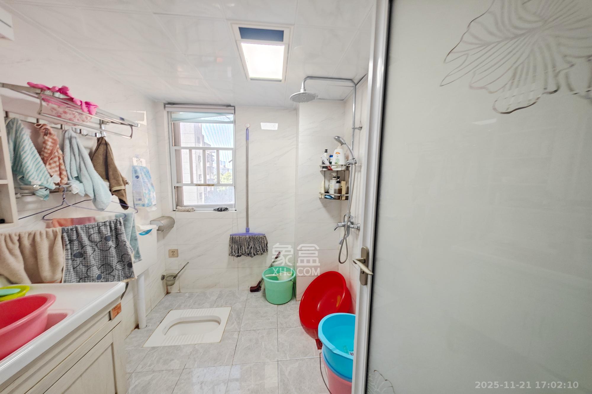 建发中央悦府  3室2厅1卫    115.0万其他