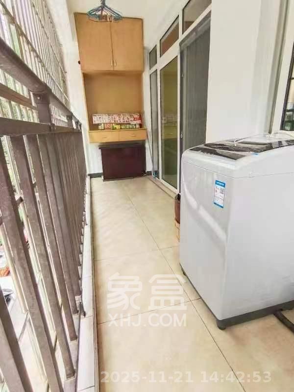 风华四季园 1室0厅0卫 2000.0元/月 风华四季园 1室0厅0卫 2000.0元/月室内图