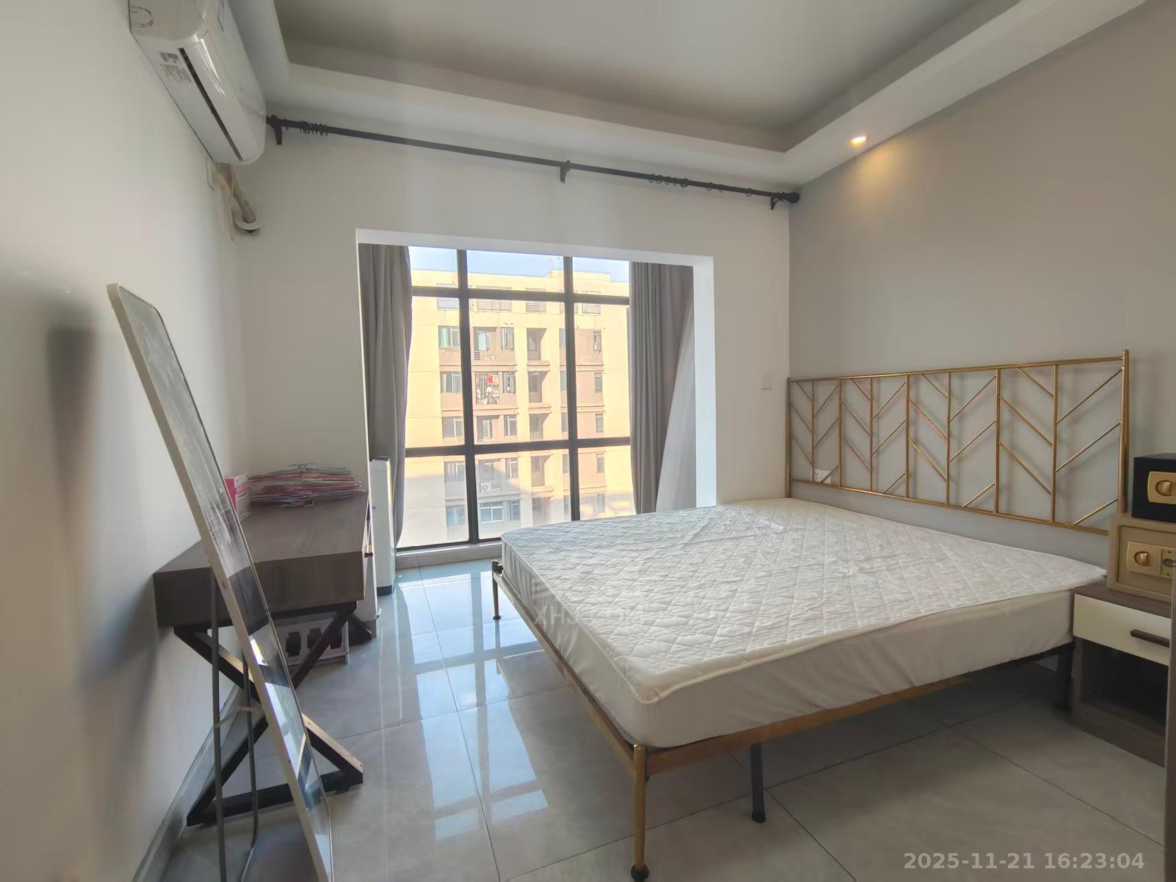 流金岁月-华晨国际  2室1厅1卫    2200.0元/月室内图