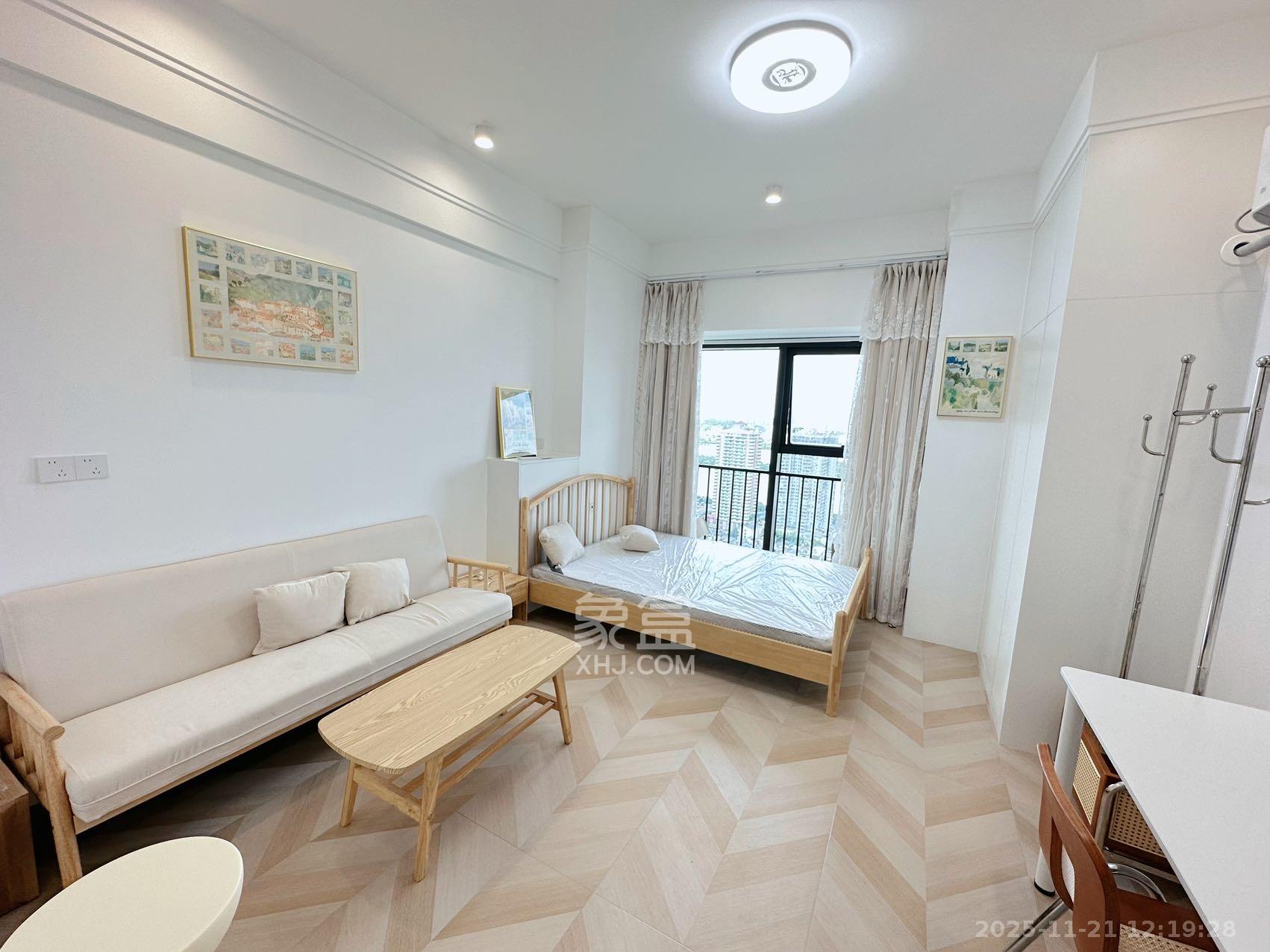 华润置地中心 1室1厅1卫 2500.0元/月 华润置地中心 1室1厅1卫 2500.0元/月室内图