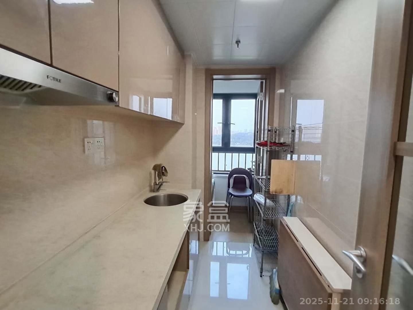 万科金域缇香  1室1厅1卫    2400.0元/月室内图