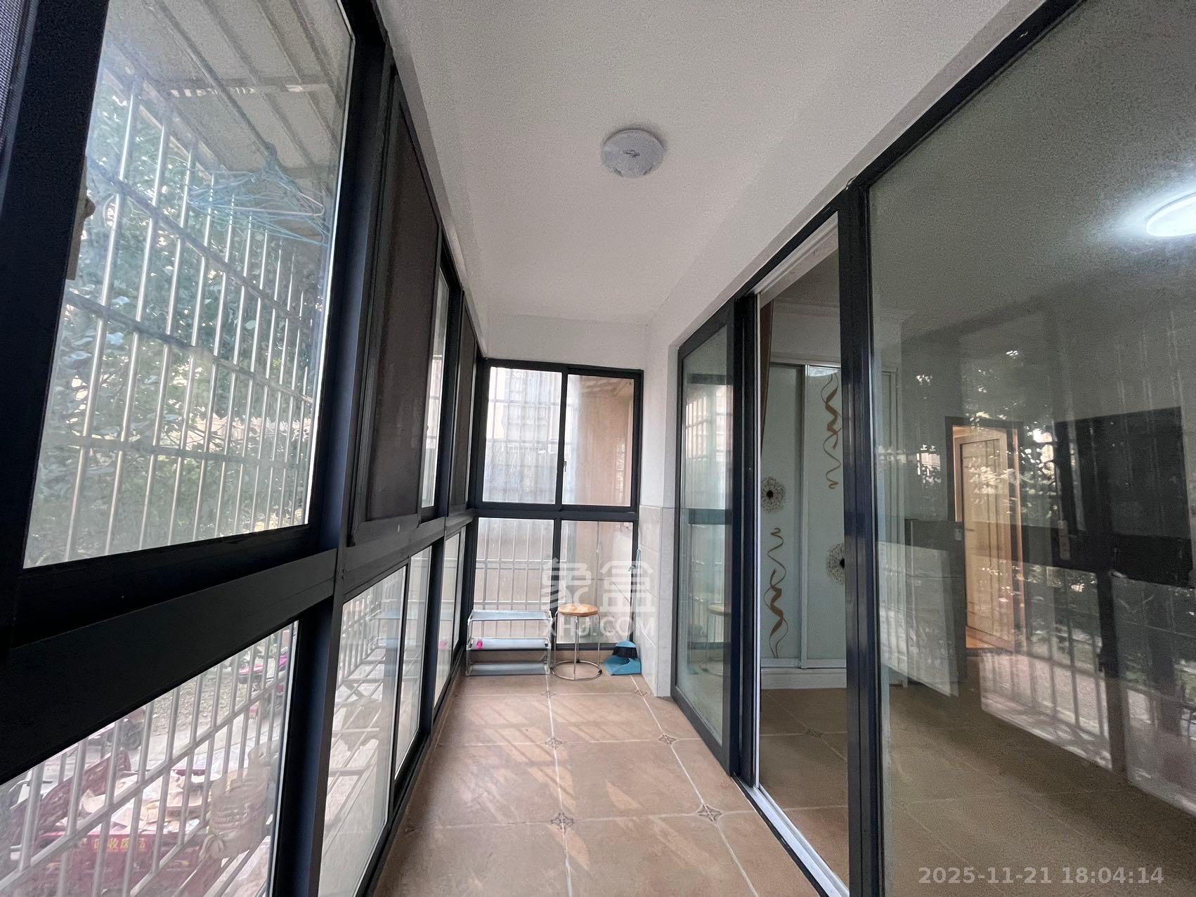 和康园小区  1室0厅1卫    900.0元/月室内图