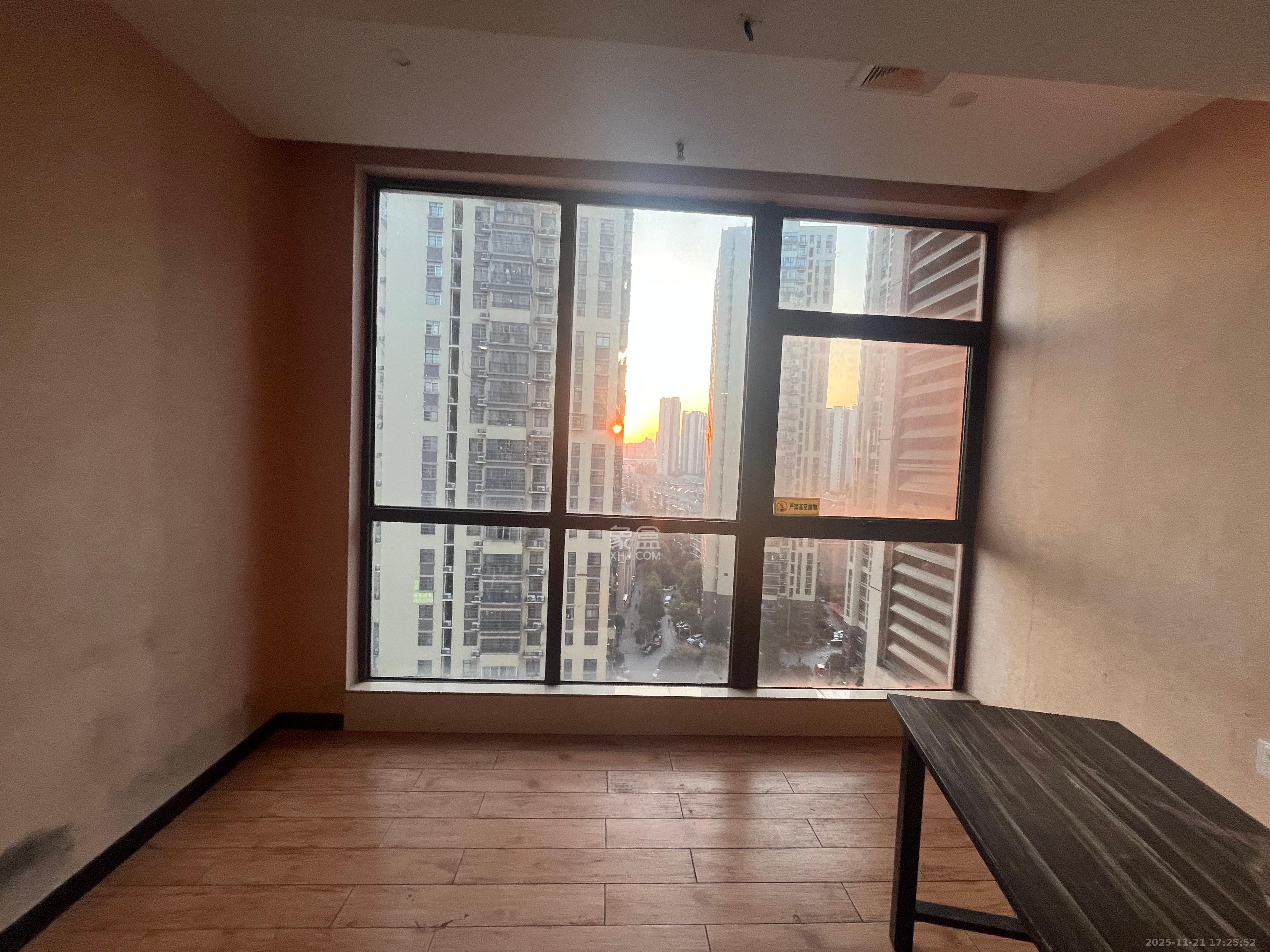 乐尚城 1室1厅1卫 1300.0元/月 乐尚城 1室1厅1卫 1300.0元/月室内图